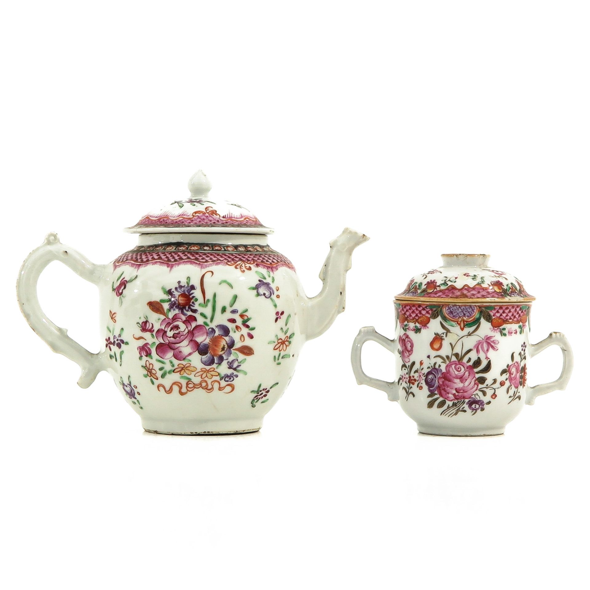 A Famille Rose Teapot and Covered Sugar Pot - Bild 3 aus 10