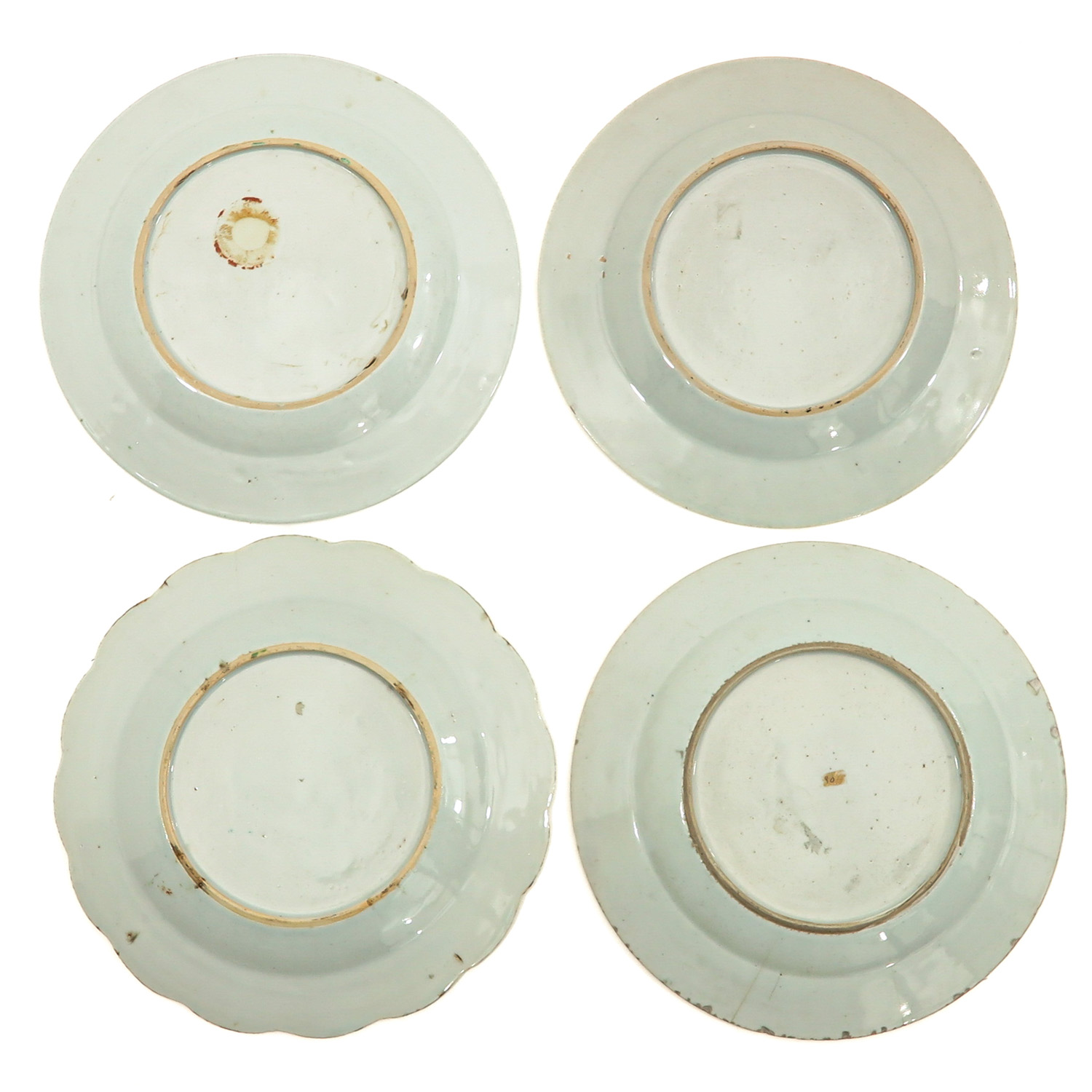 A Collection of 4 Famille Rose Plates - Image 2 of 10