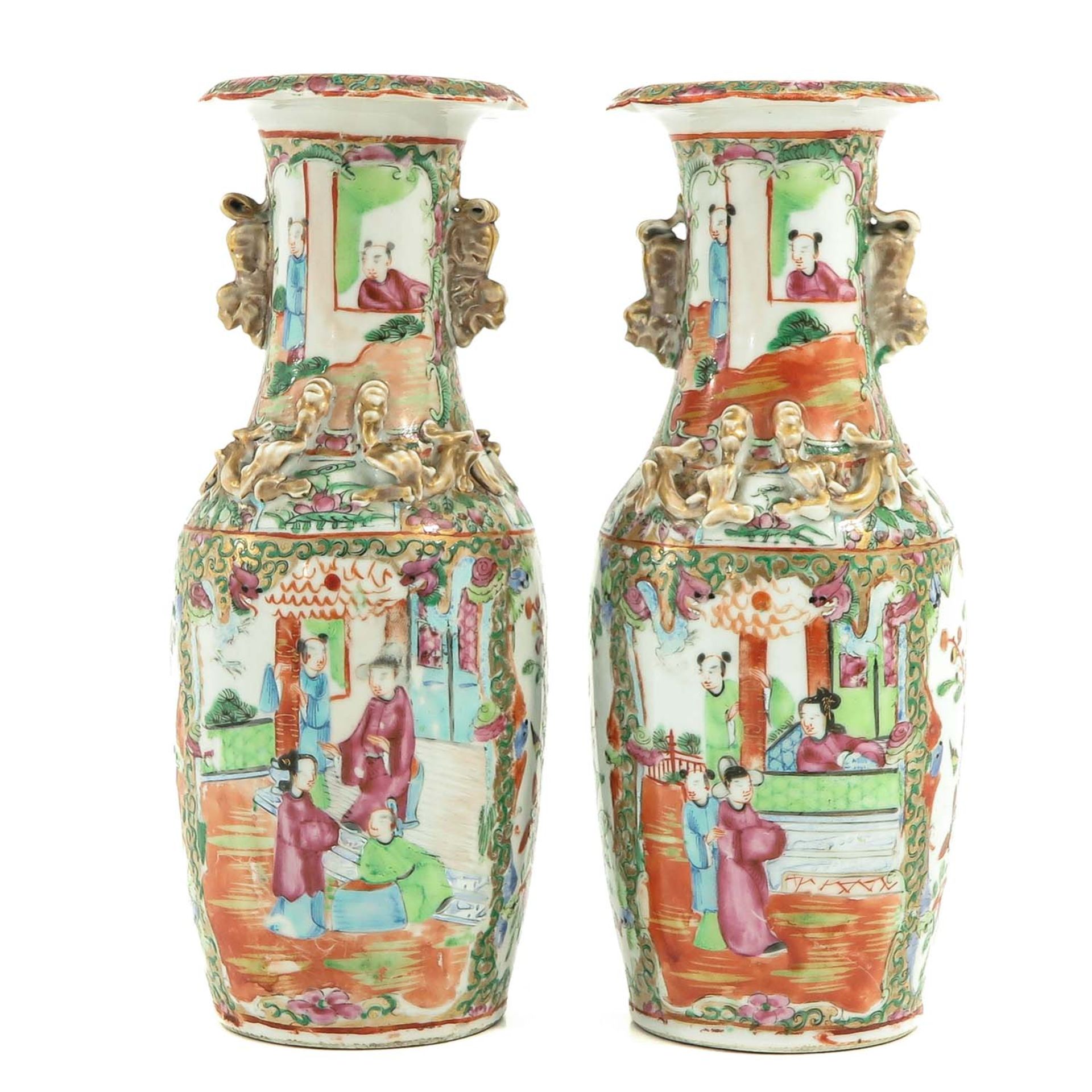 A Pair of Cantonese Vases - Image 3 of 10