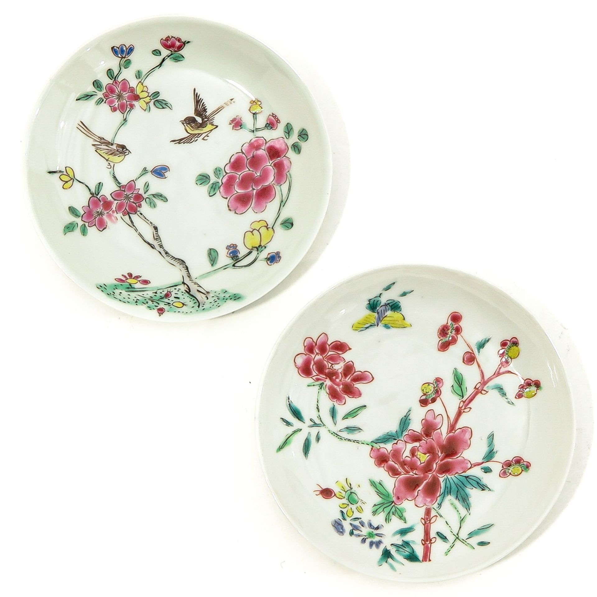 A Pair of Famille Rose Cups and Saucers - Bild 7 aus 10