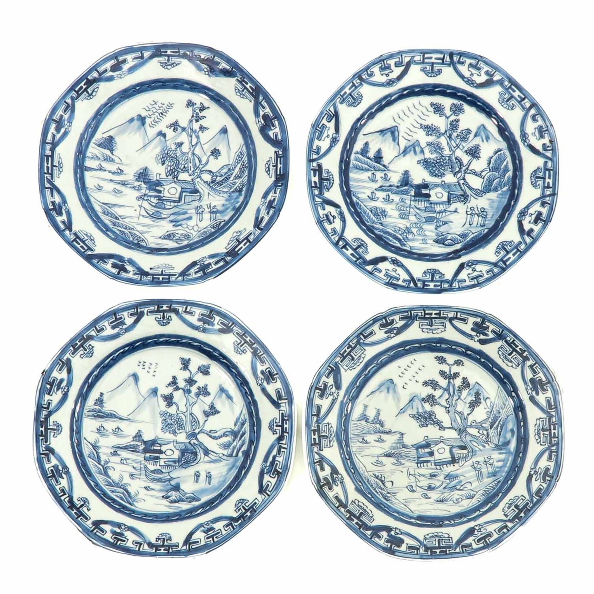 A Series of 12 Blue and White Plates - Bild 7 aus 10