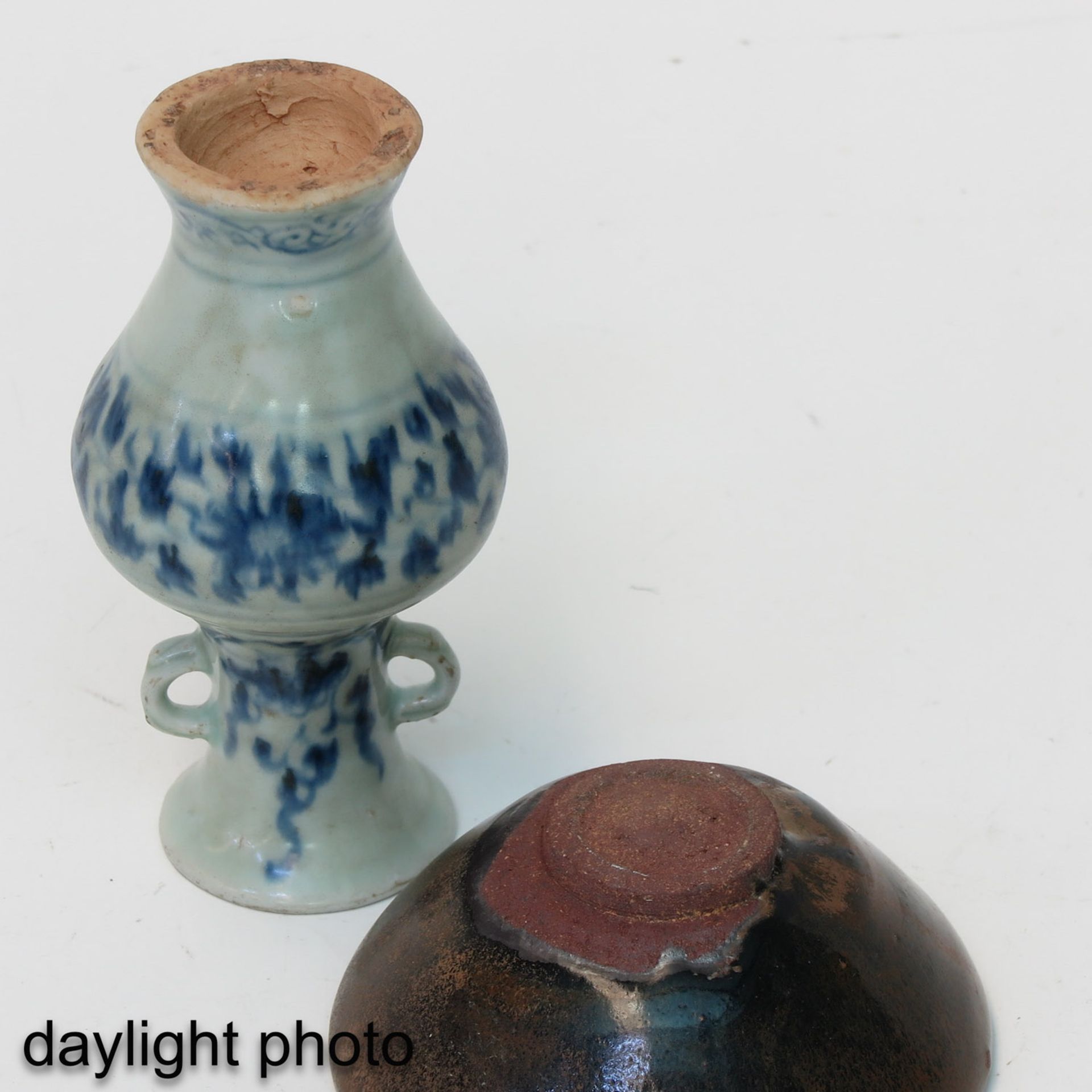 A Small Vase and Tea Bowl - Image 8 of 10