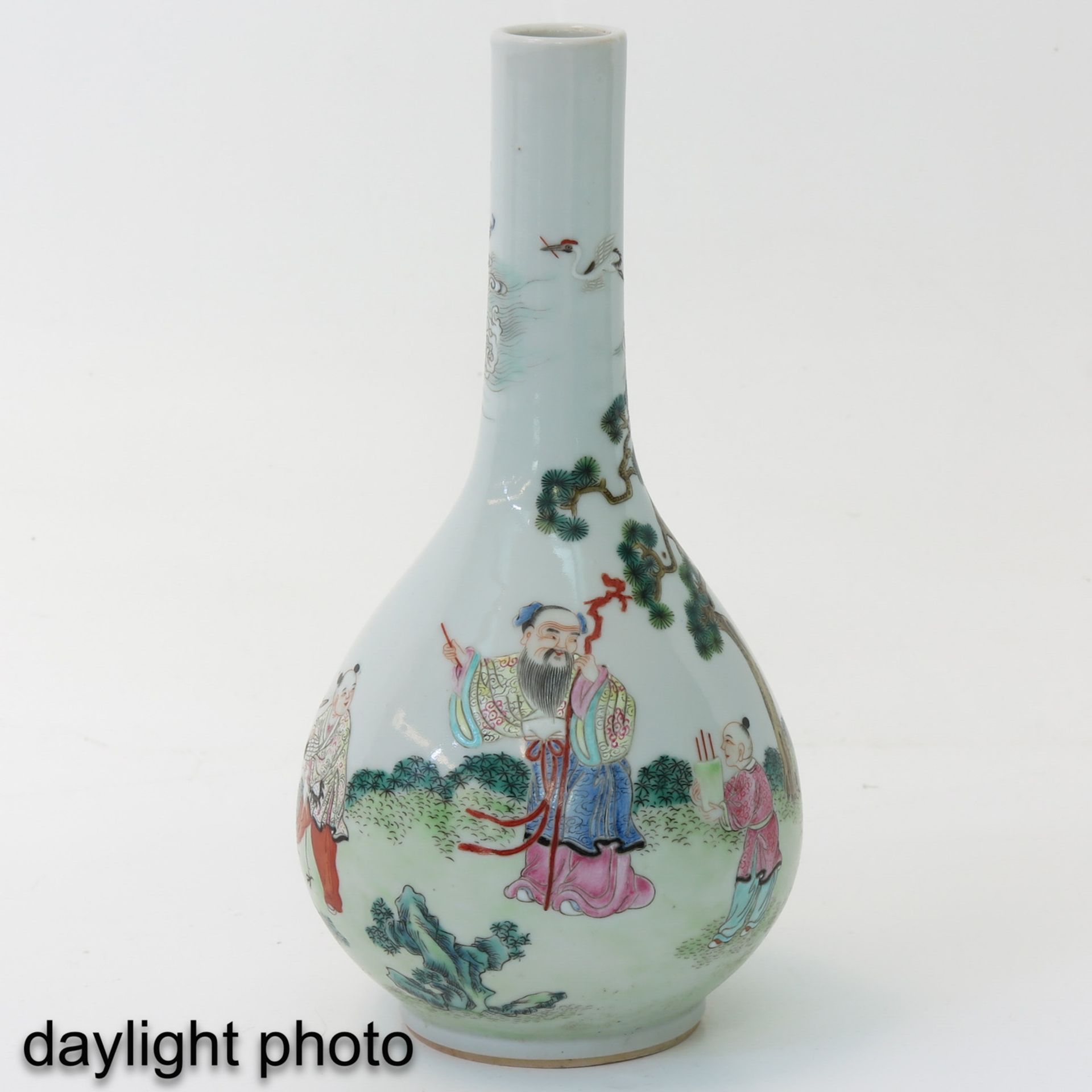 A Famille Rose Vase - Bild 7 aus 10