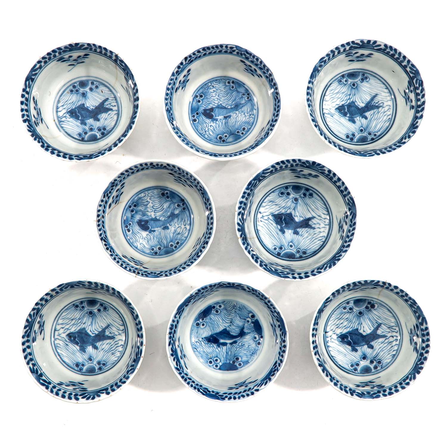 A Collection of Blue and White Cups and Saucers - Image 5 of 10