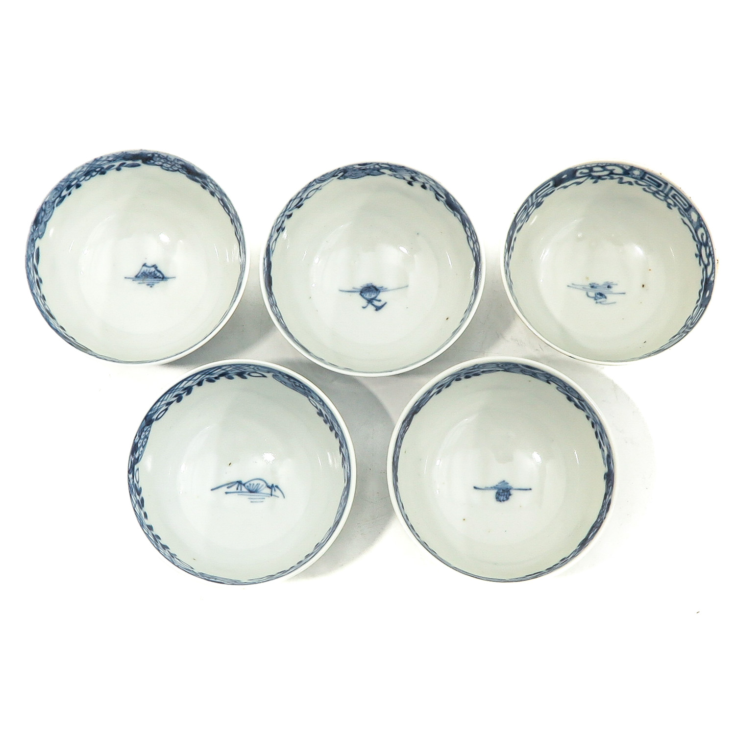 A Collection of 5 Blue and White Cups and Saucers - Image 5 of 10