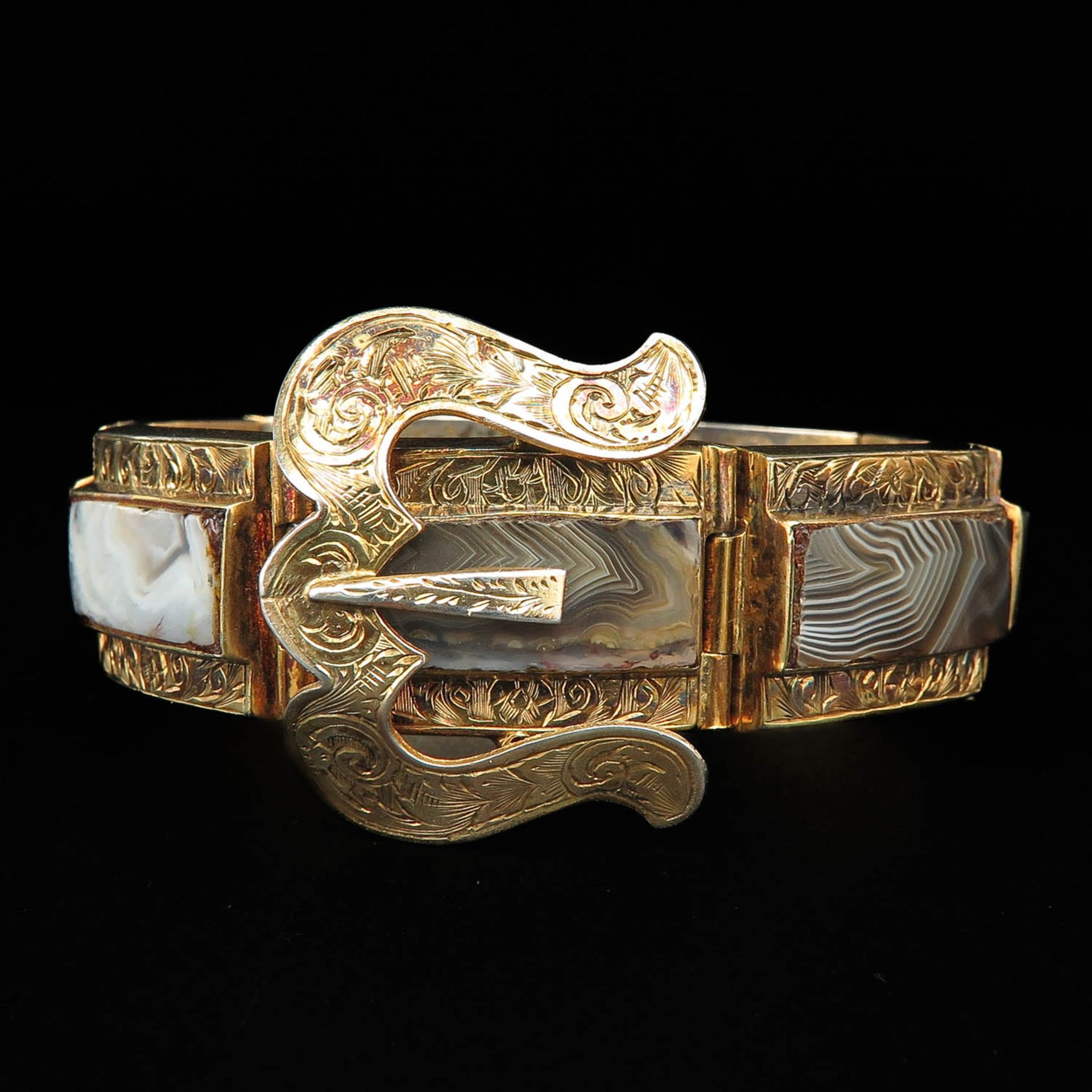 A Bracelet in the Form of a Belt - Image 2 of 4