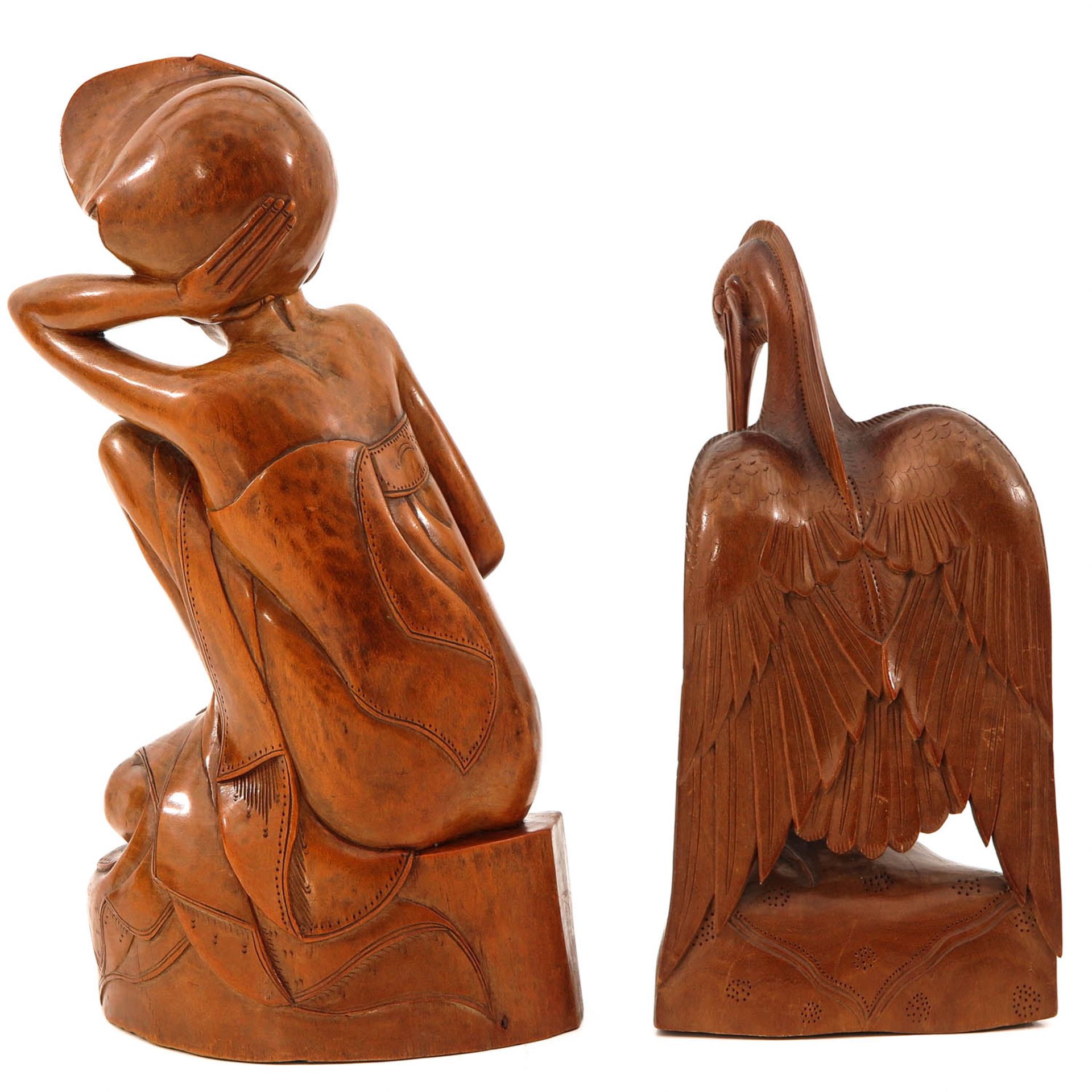 A Lot of 2 Carved Wood Sculptures - Image 3 of 10