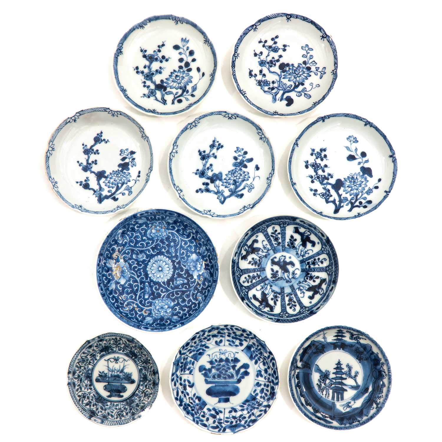 A Collection of Blue and White Cups and Saucers - Image 7 of 10