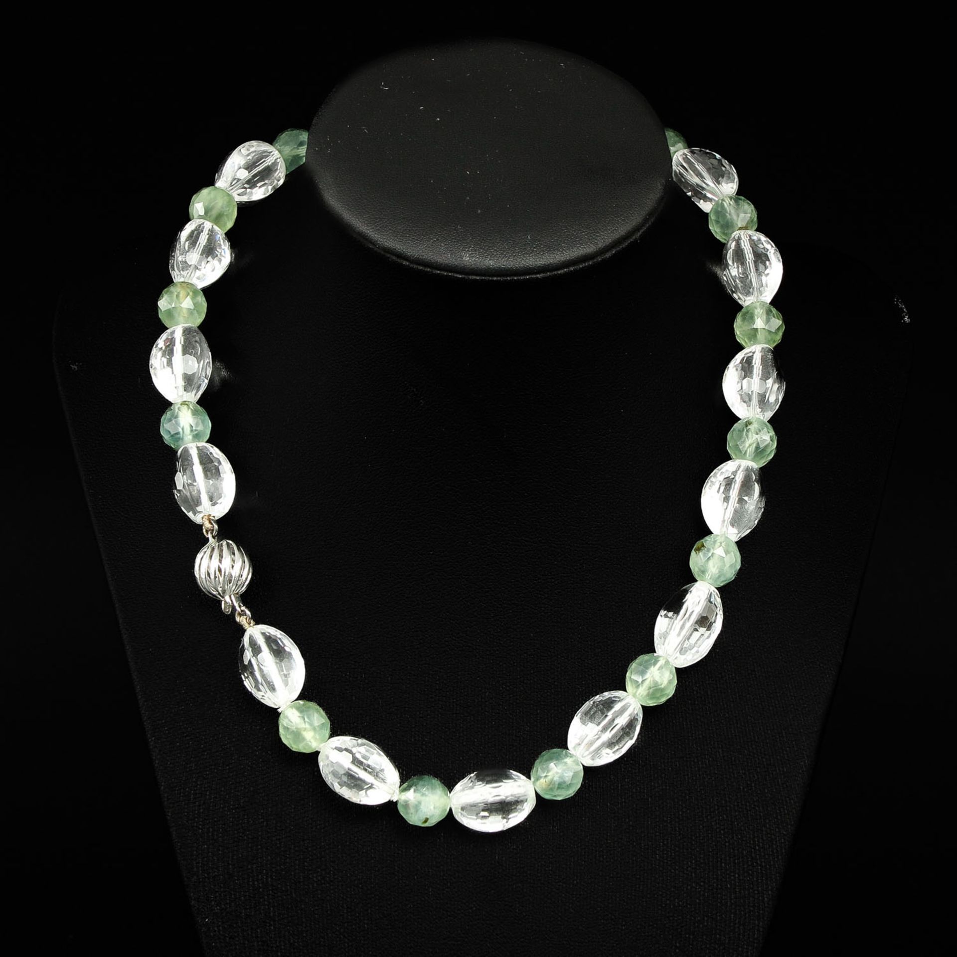 A Rock Crystal Necklace with 14KG Clasp
