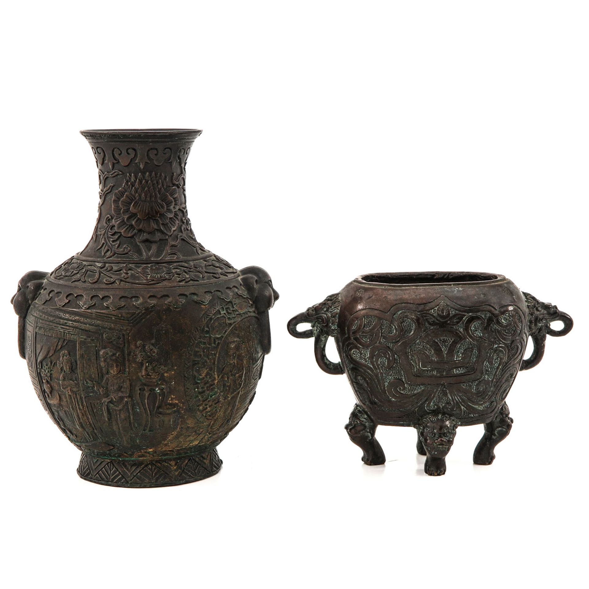 A Lot of 2 Bronze Vases - Image 3 of 10
