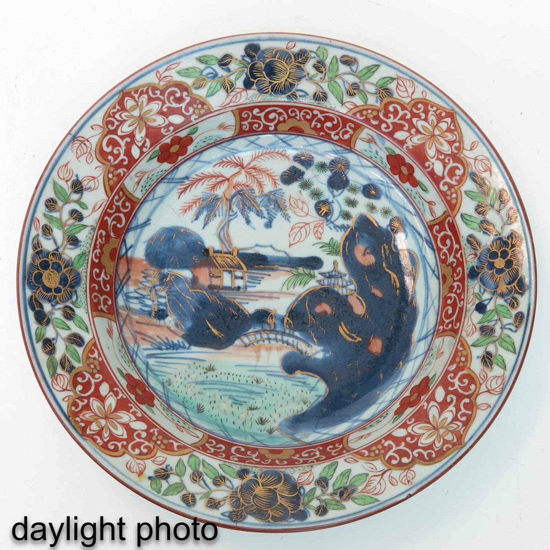 A Series of 3 Polychrome Decor Plates - Image 9 of 10