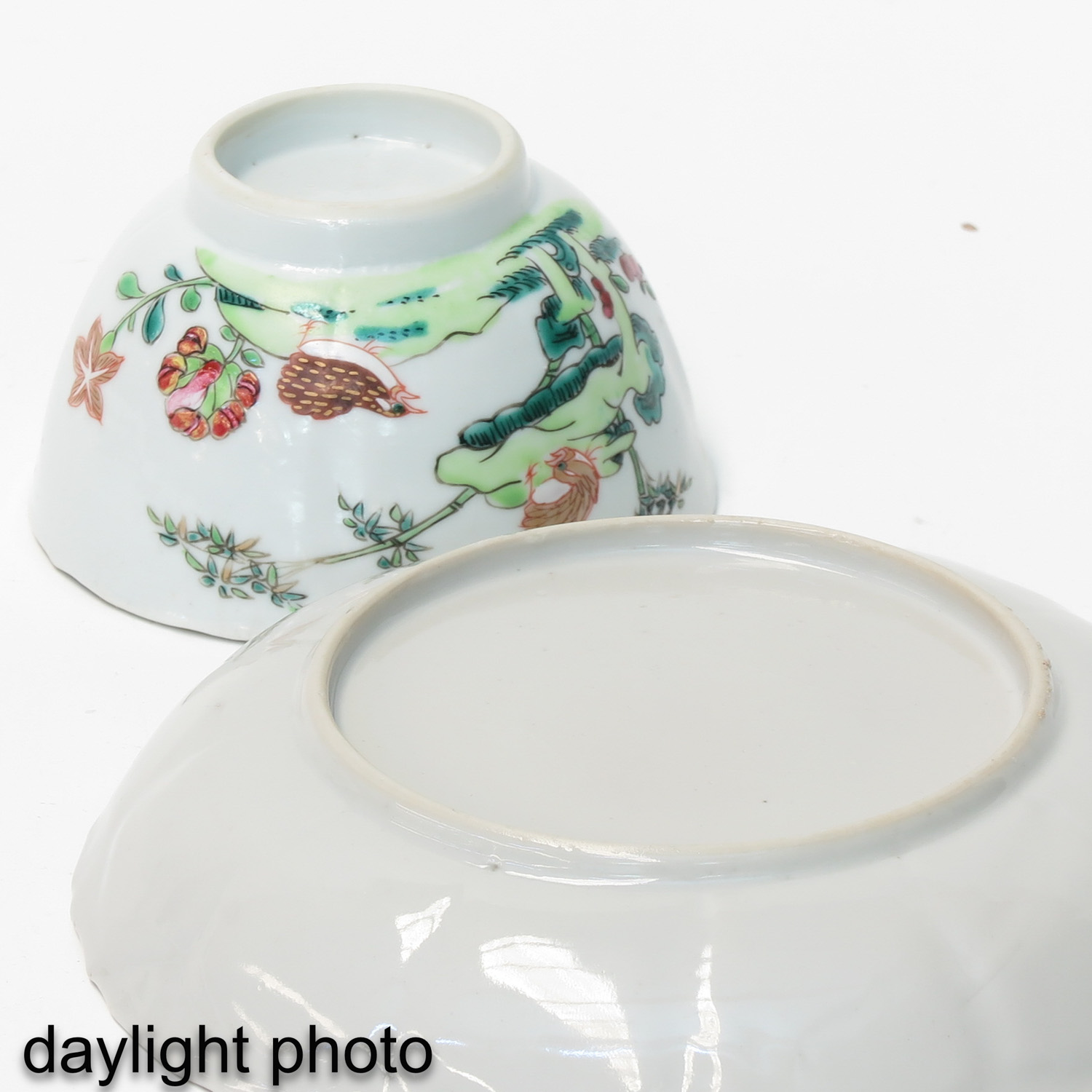 A Pair of Famille Rose Cups and Saucers - Image 10 of 10