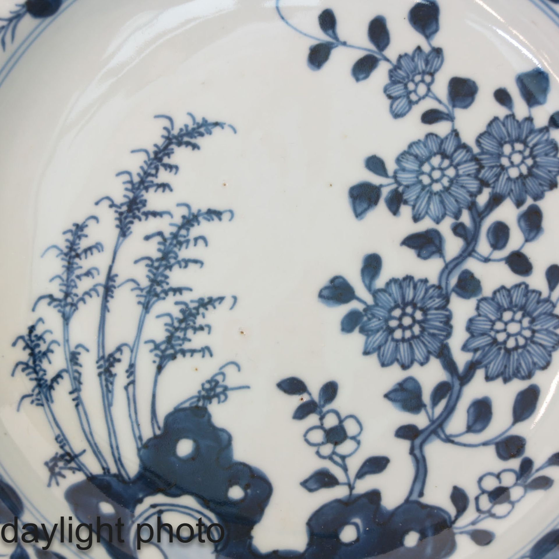 A Series of 4 Blue and White Plates - Image 9 of 9