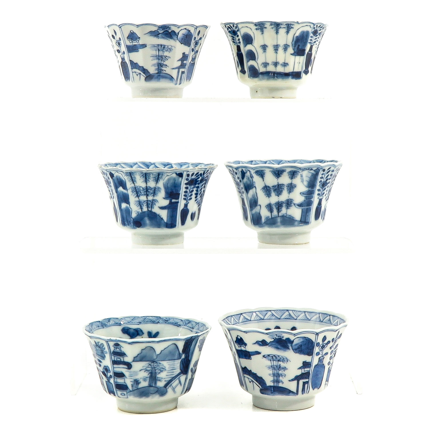 A Collection of Blue and White Cups and Saucers - Image 4 of 10