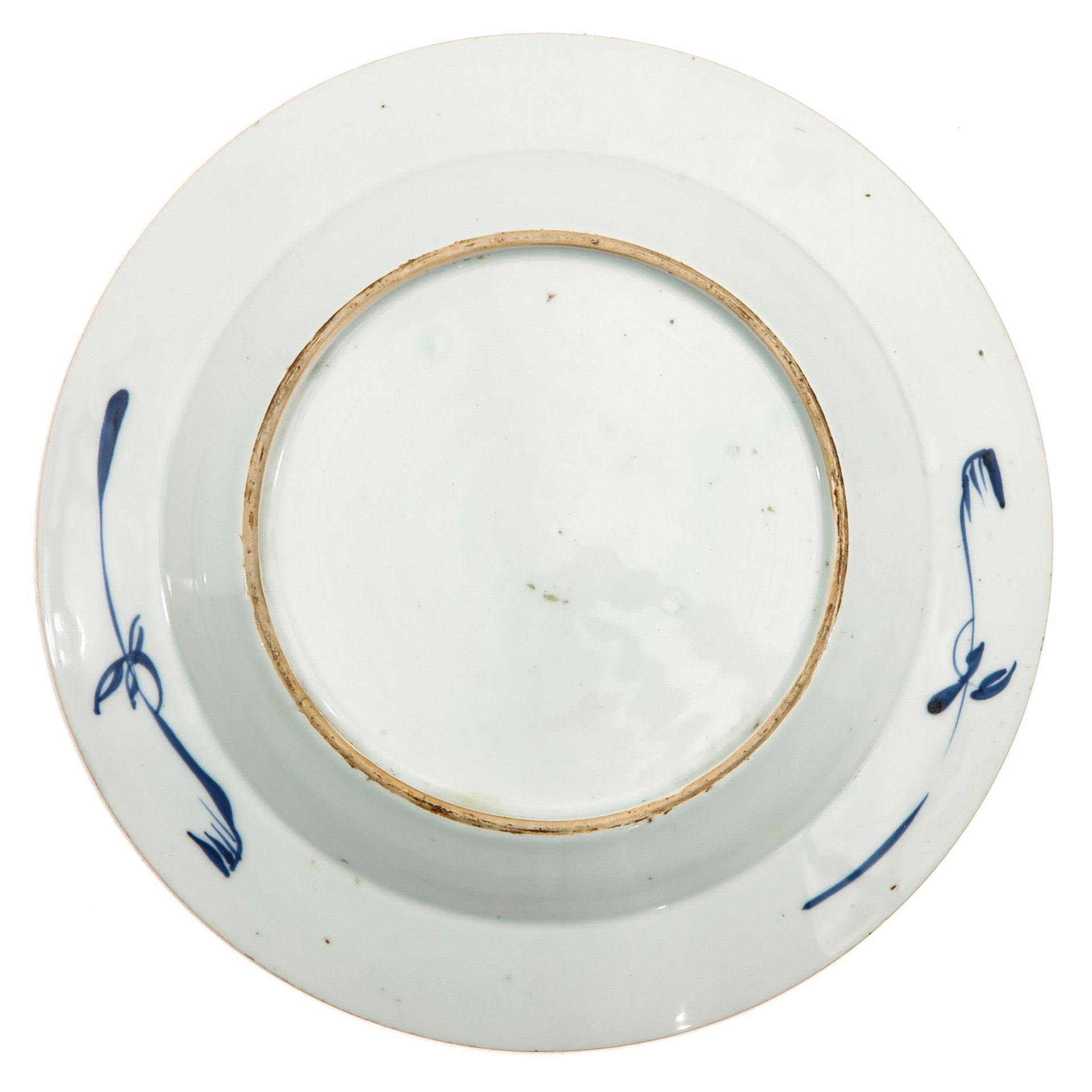 A Collection of 3 Blue and White Plates - Image 8 of 10