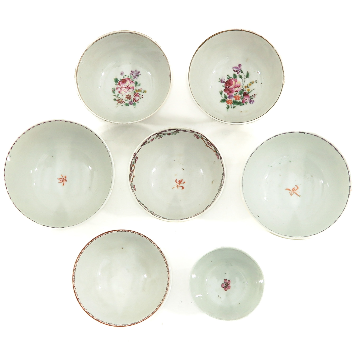 A Collection of Famille Rose Cups and Saucers - Image 5 of 10