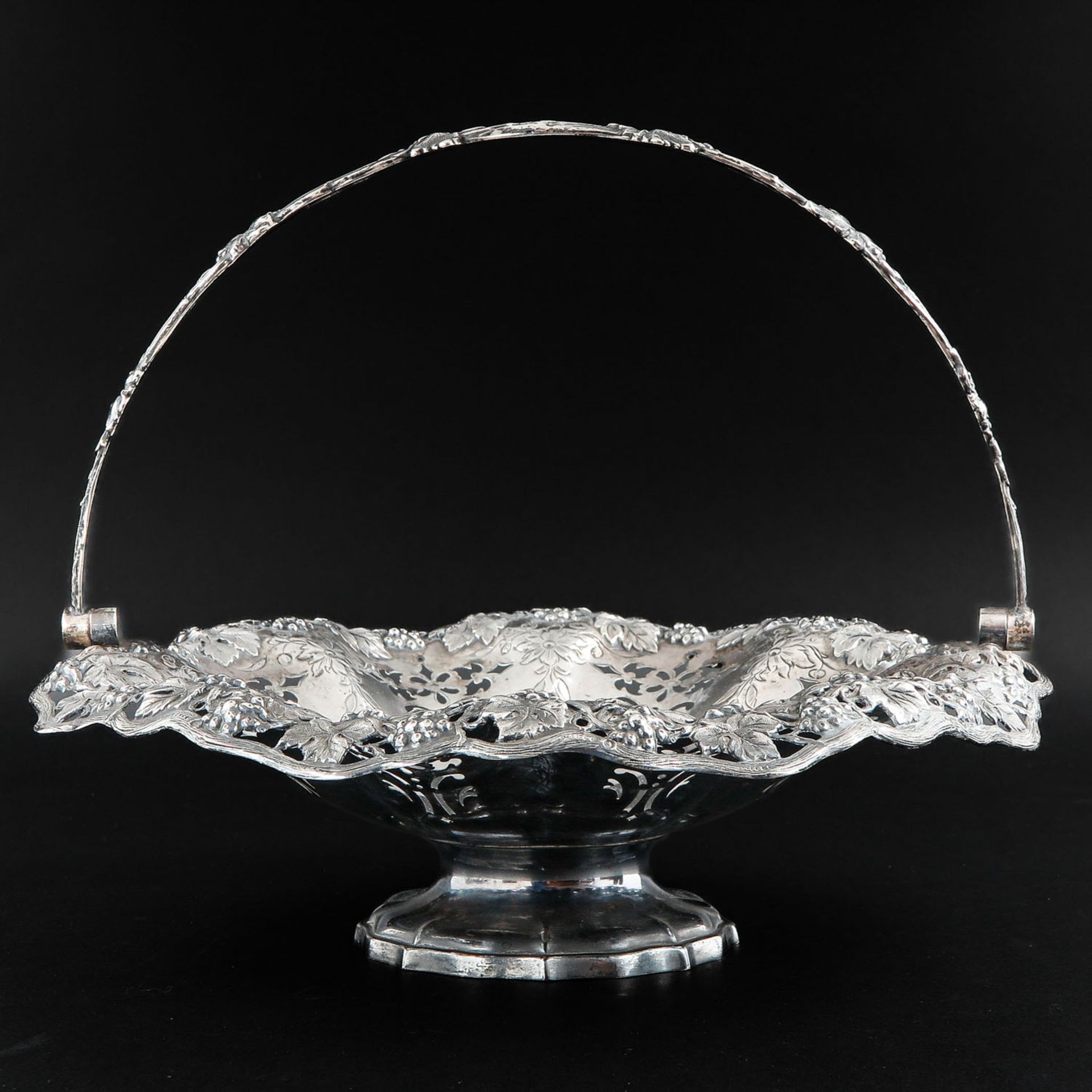 A Silver Grape Bowl - Image 3 of 8