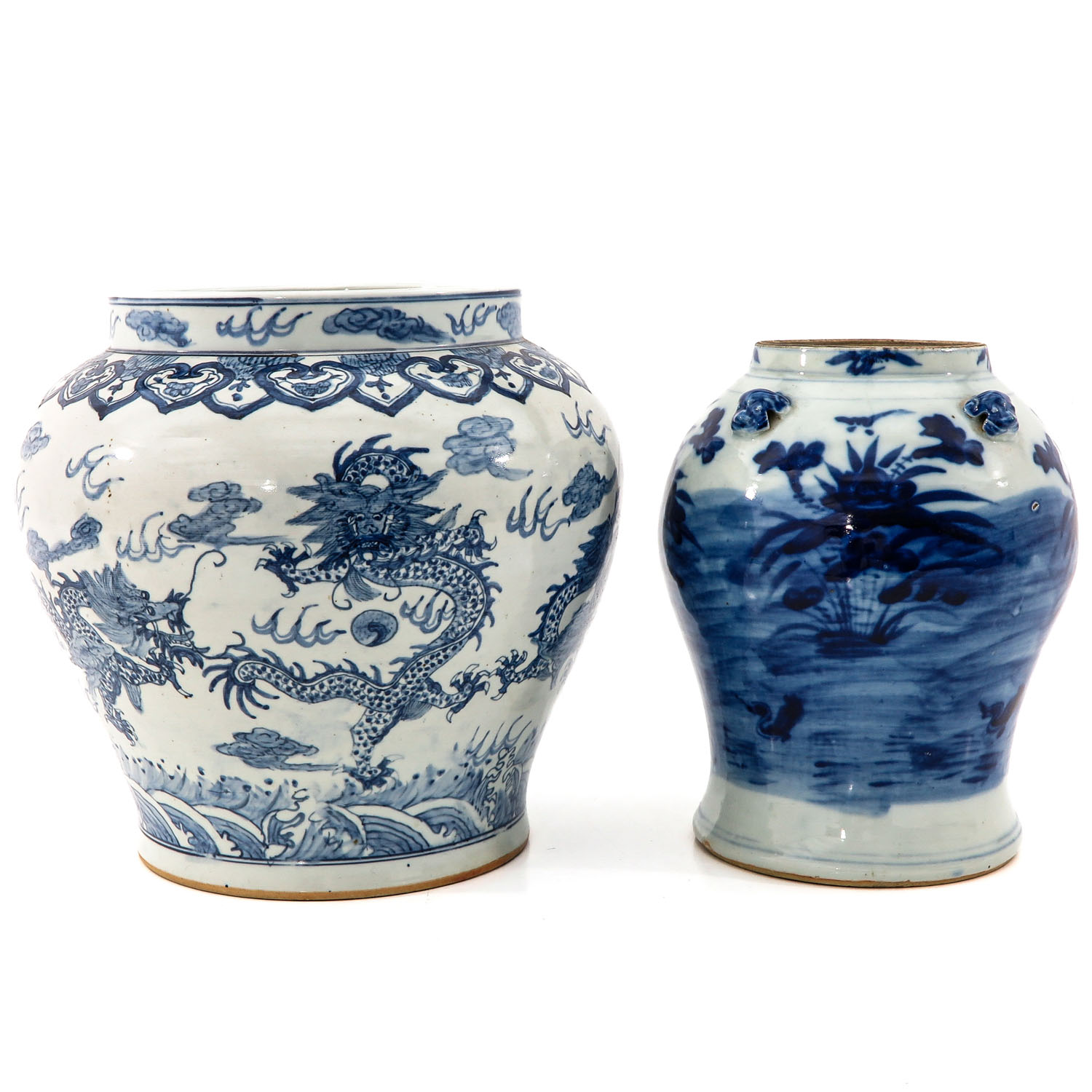 A Lot of 2 Blue and White Vases - Image 3 of 10