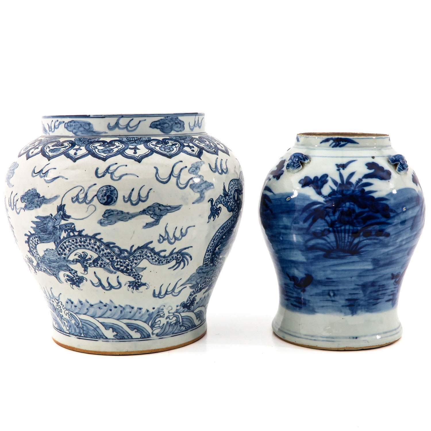 A Lot of 2 Blue and White Vases - Image 4 of 10