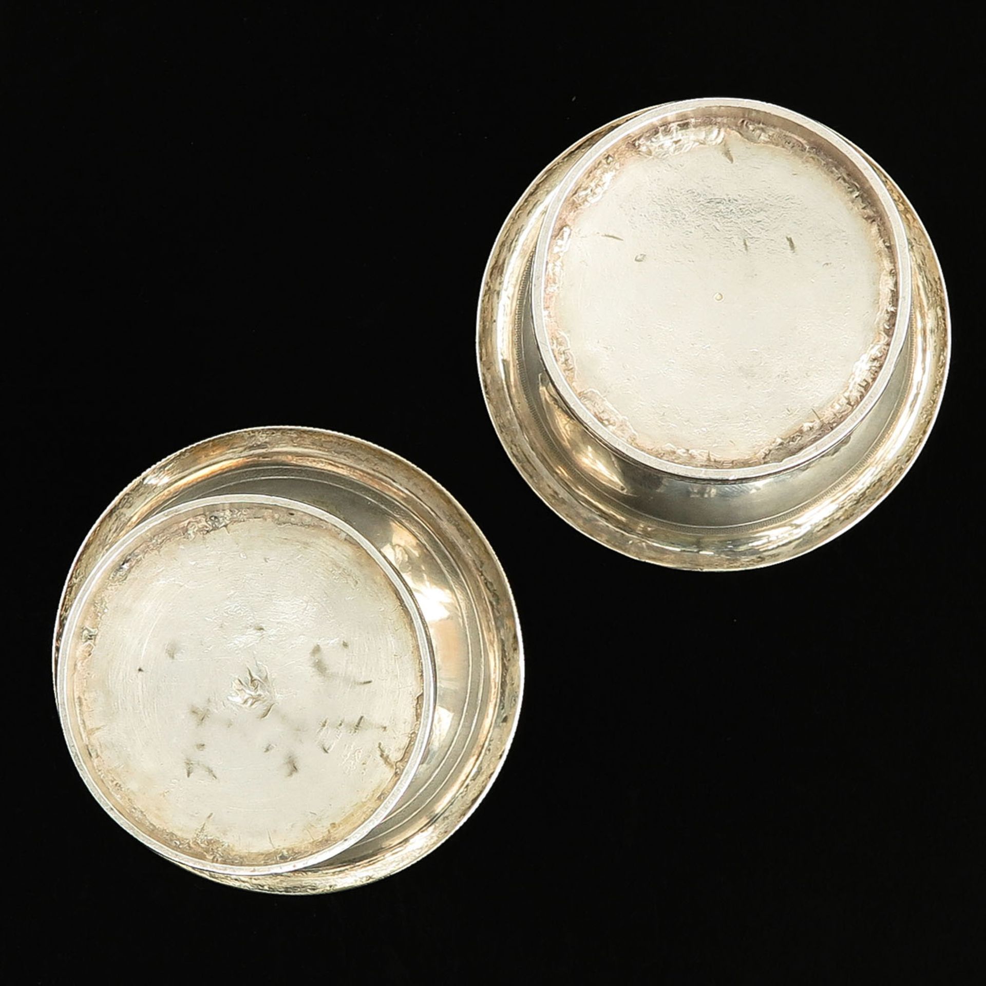 A Pair of French Silver Salt Cellars - Bild 6 aus 9