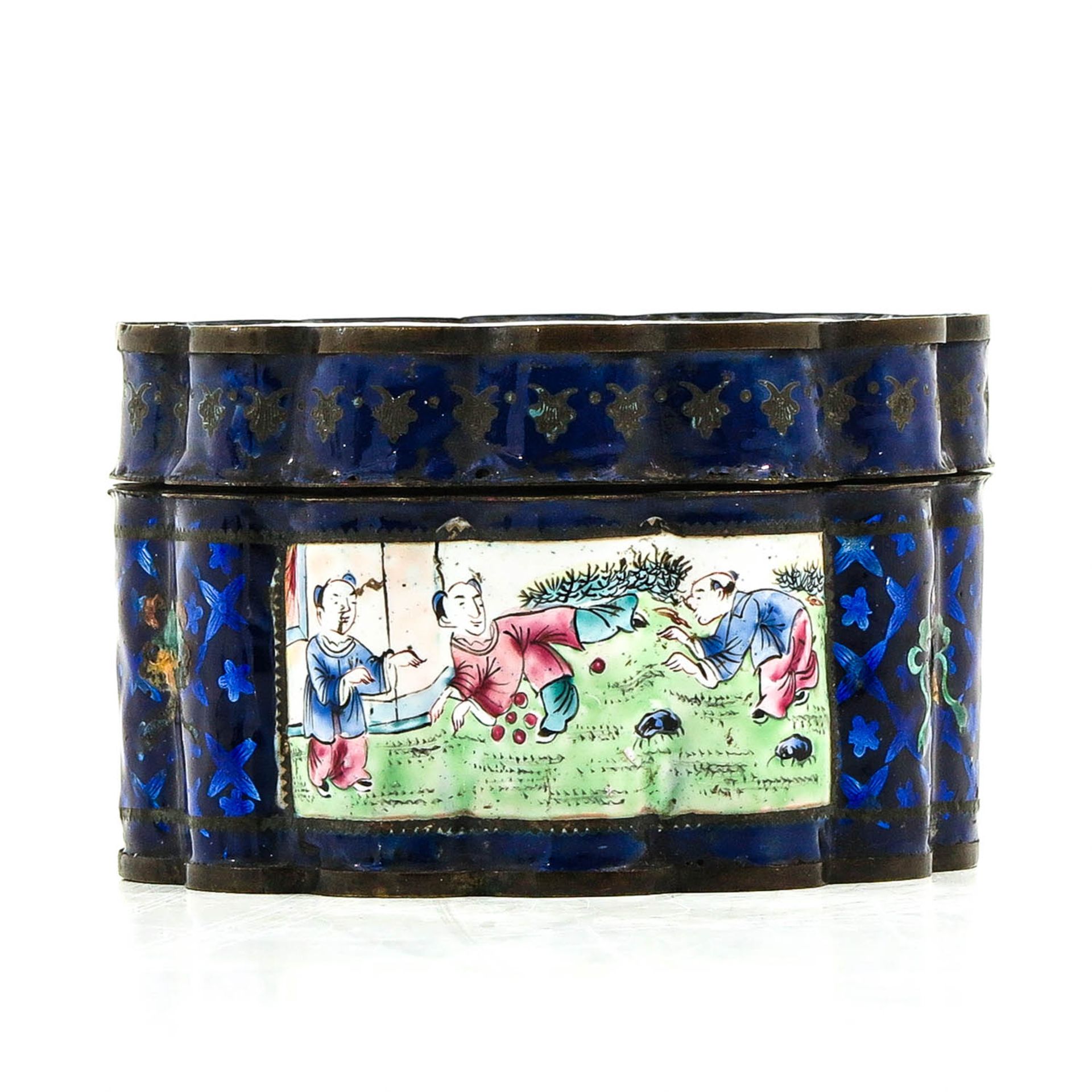 A Round Cloisonne Box - Image 3 of 10