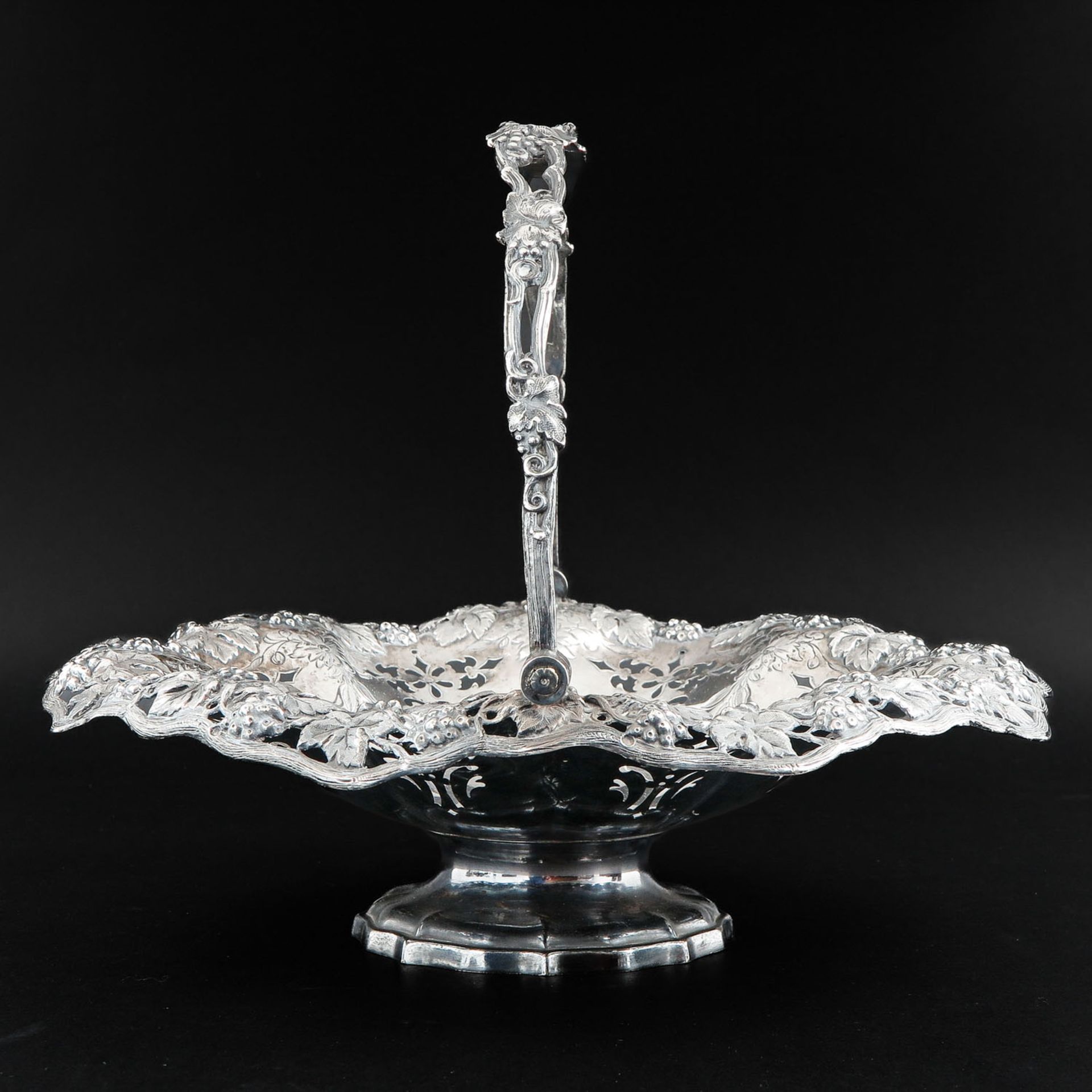 A Silver Grape Bowl - Image 4 of 8