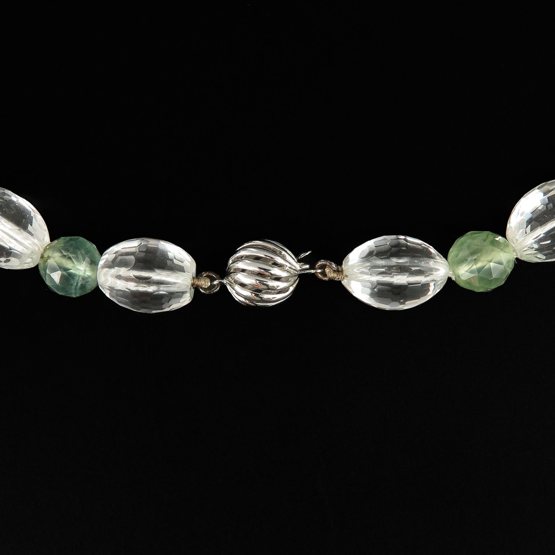 A Rock Crystal Necklace with 14KG Clasp - Image 4 of 6