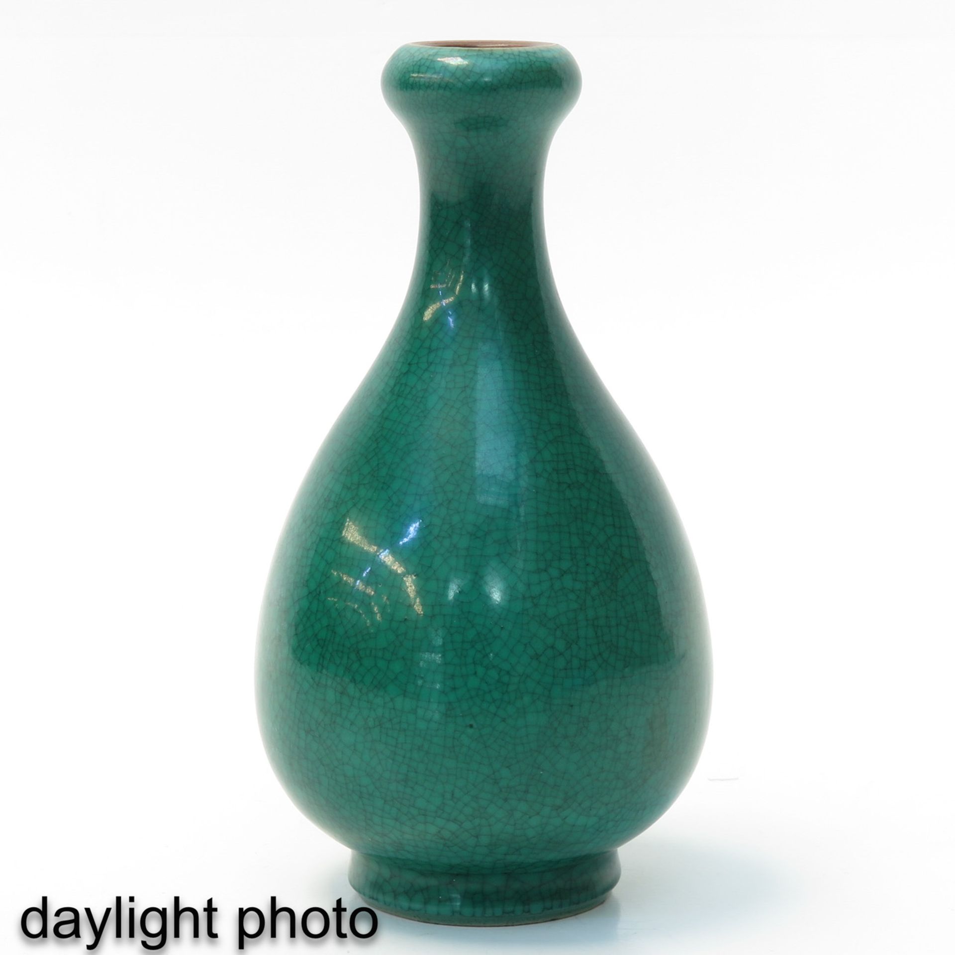 A Green Glaze Garlic Mouth Vase - Bild 7 aus 9