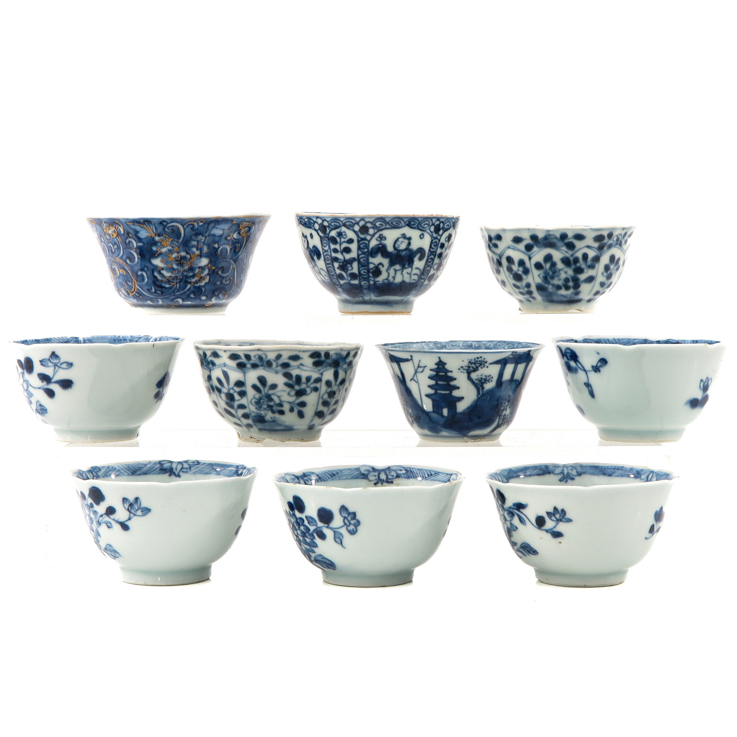 A Collection of Blue and White Cups and Saucers - Image 2 of 10