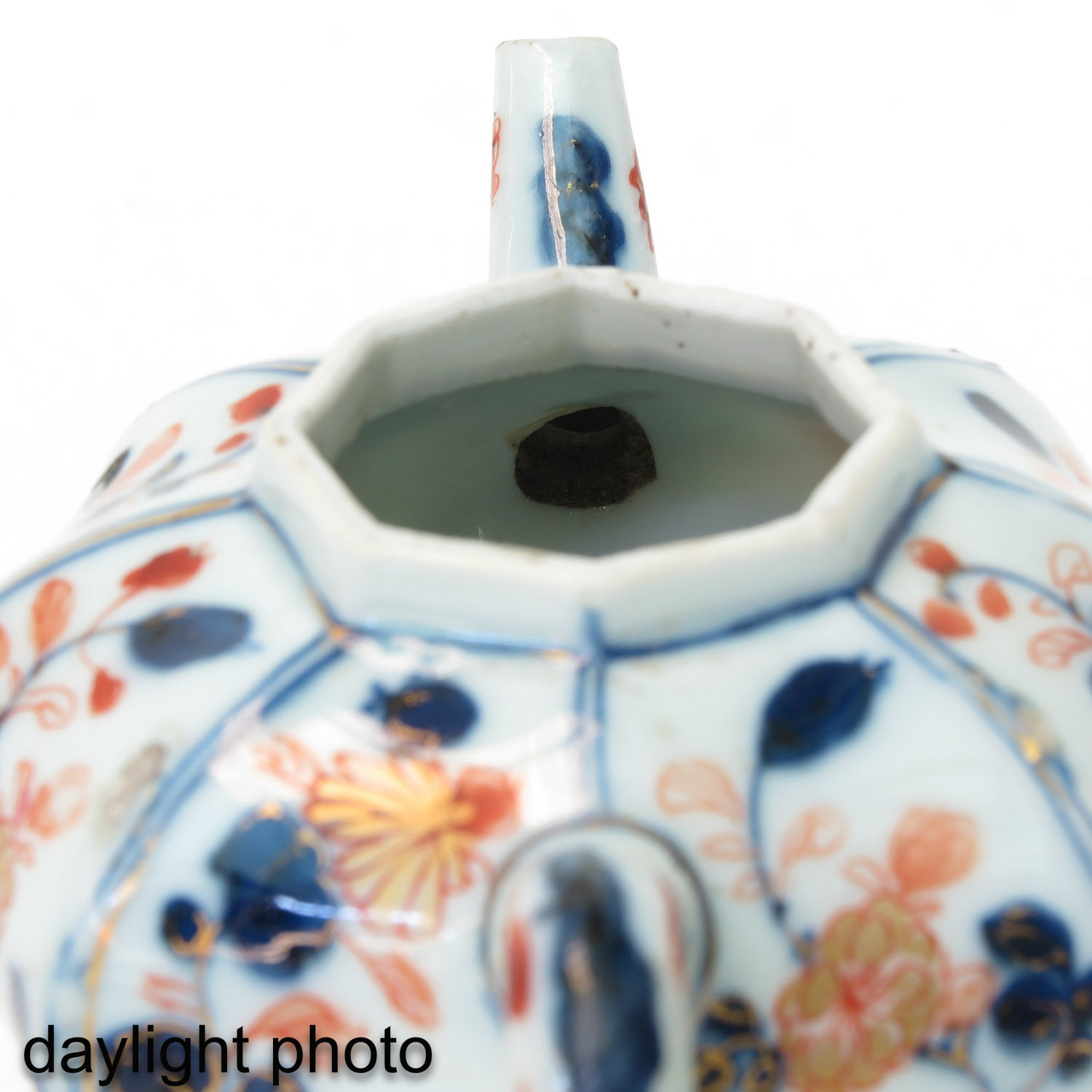 An Imari Teapot - Image 10 of 10