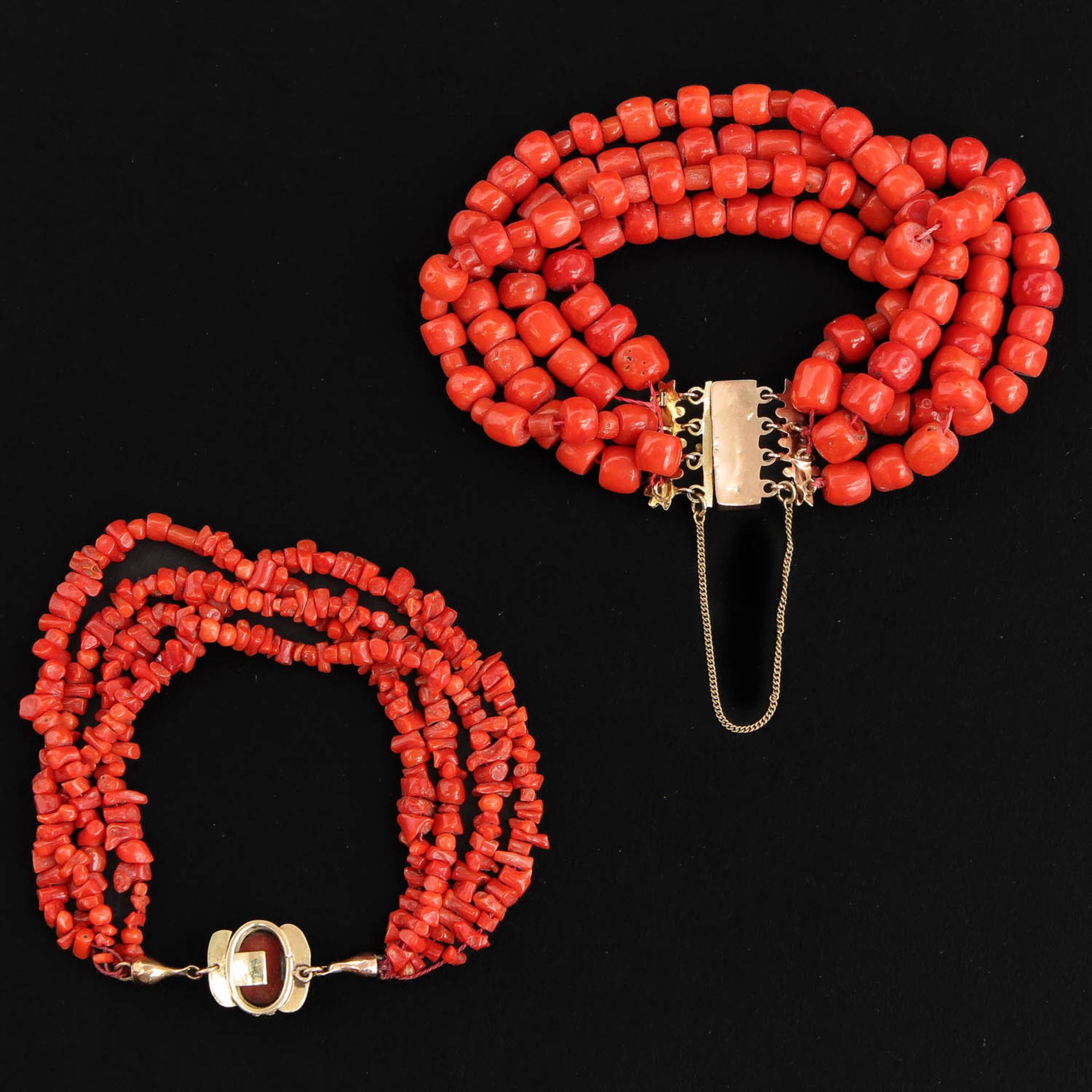 A Collection of Red Coral Jewelry - Image 3 of 9