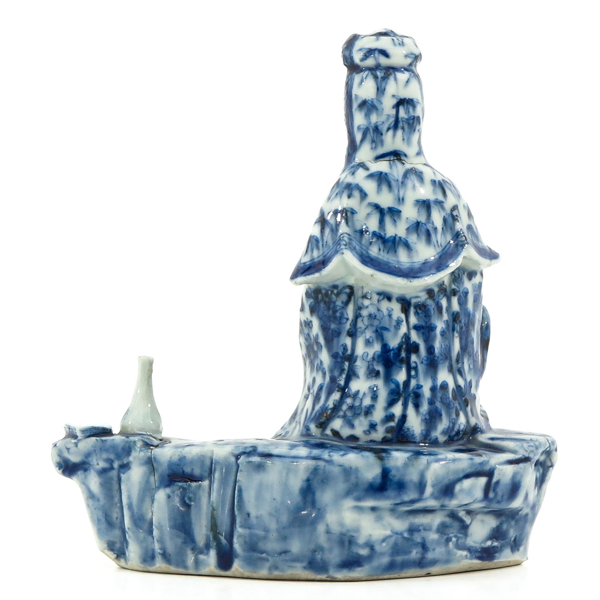 A Blue and White Chinese Quanyin Sculpture - Image 3 of 9