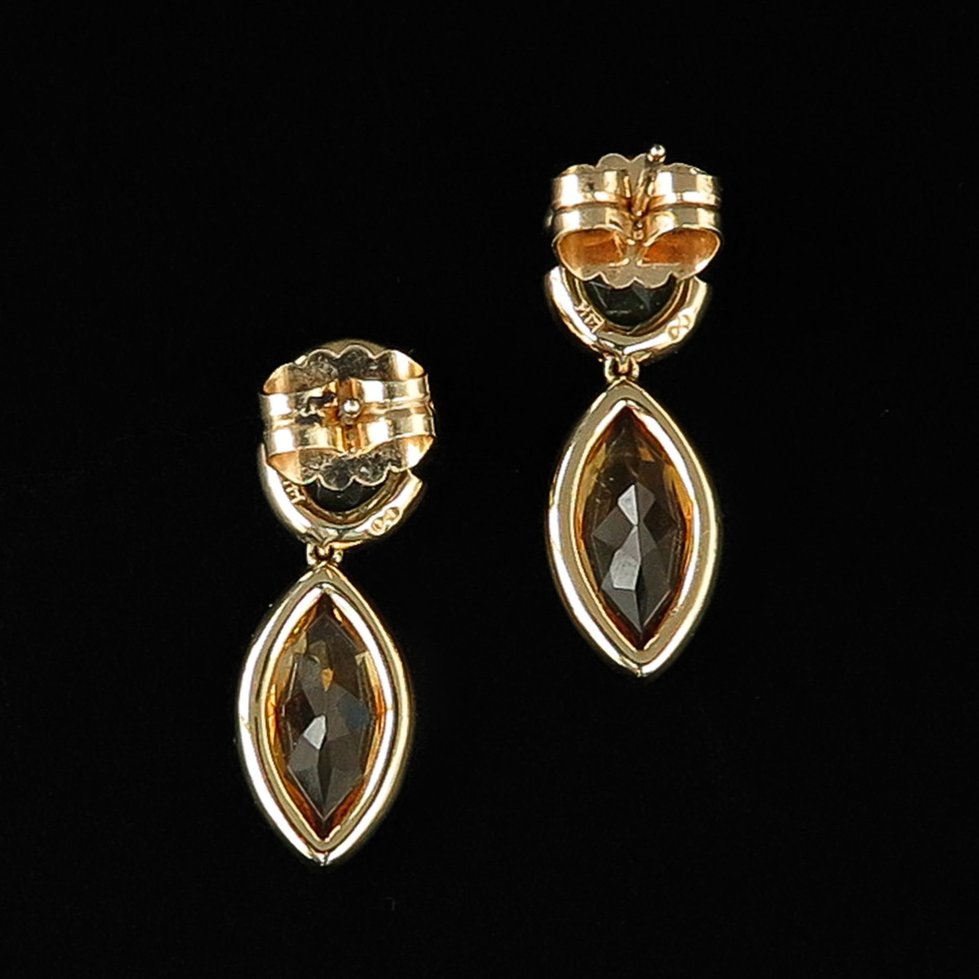 A Pair of 14KG Peridot and Citrine Earrings - Image 2 of 5