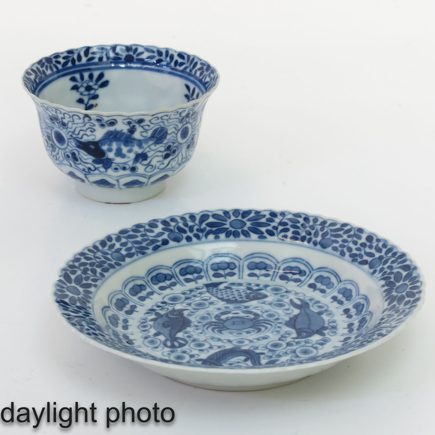 A Series of 12 Cups and Saucers - Image 9 of 10