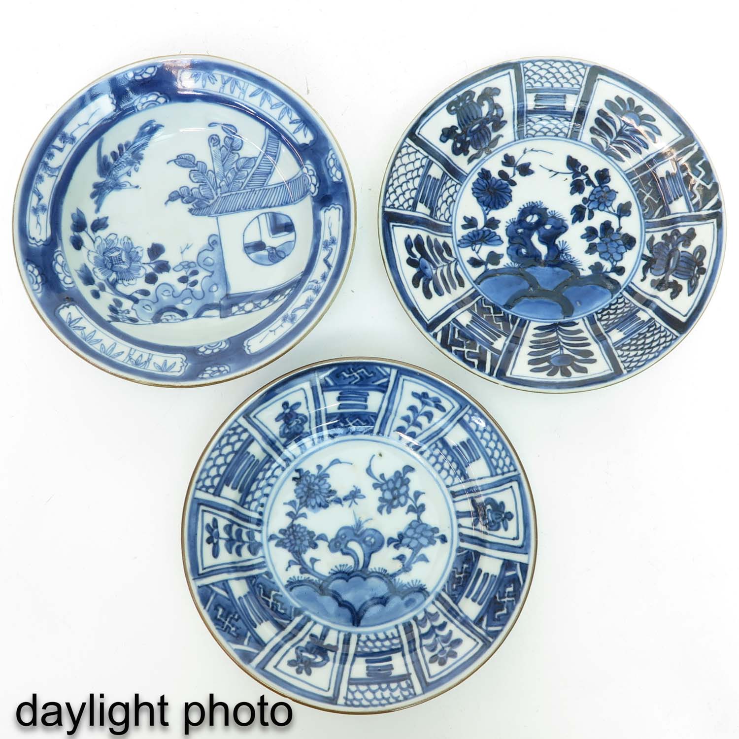 A Collection of 6 Blue and White Plates - Image 9 of 10