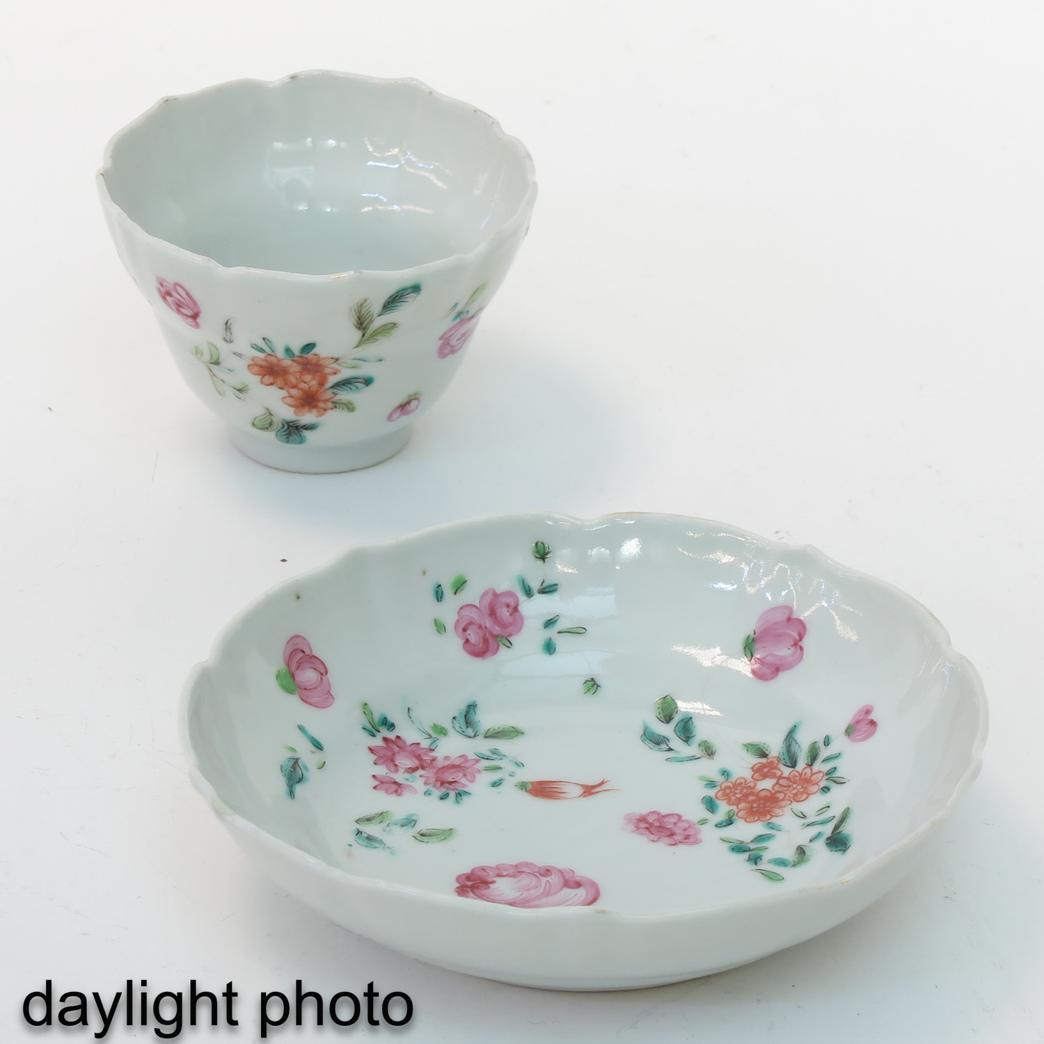 A Collection of Cups and Saucers - Image 9 of 10