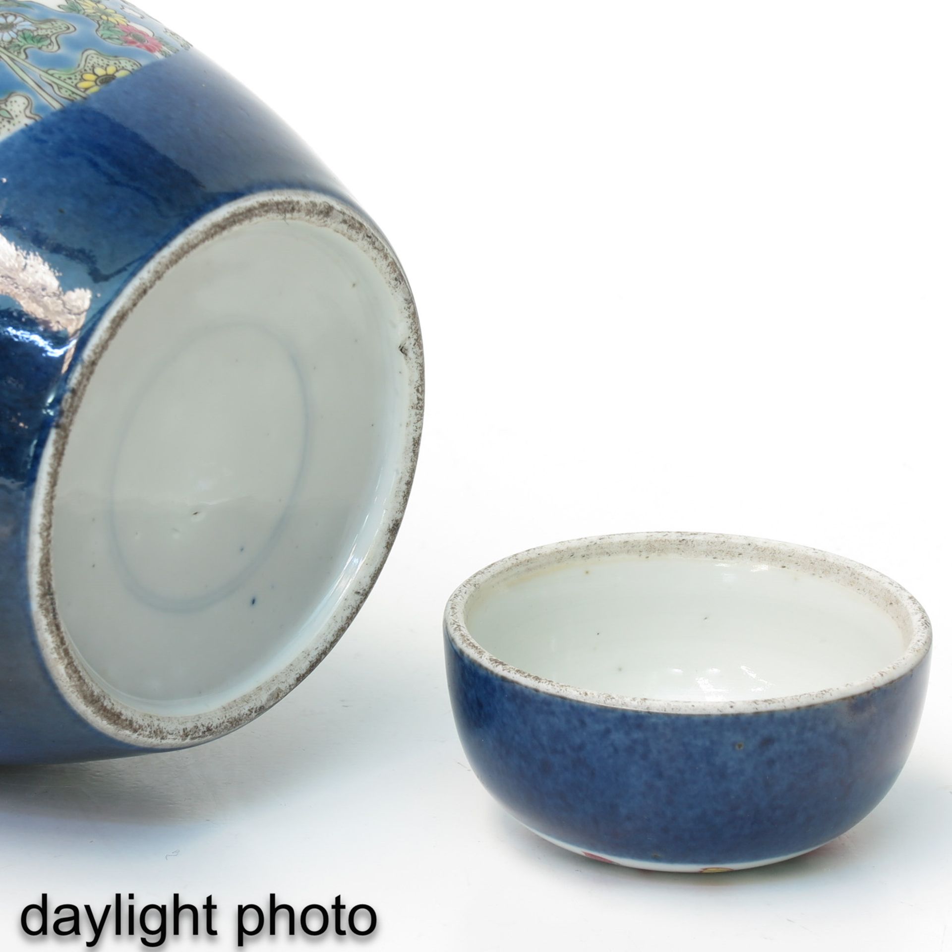 A Powder Blue Jar with Cover - Image 8 of 10