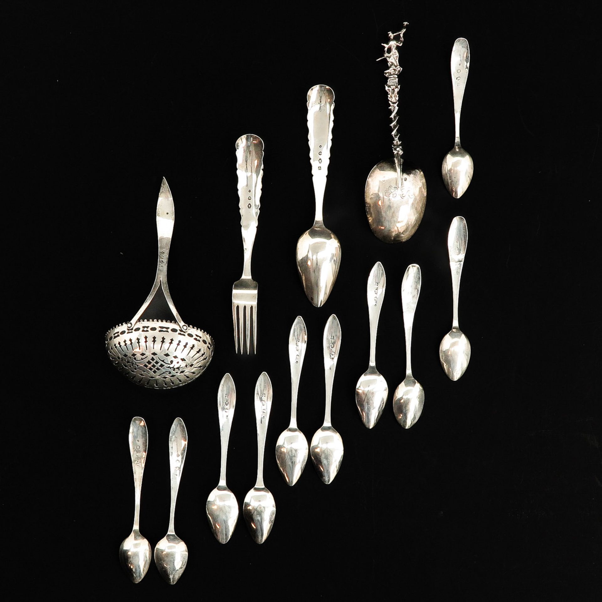 A Collection of Silver Items - Bild 2 aus 8