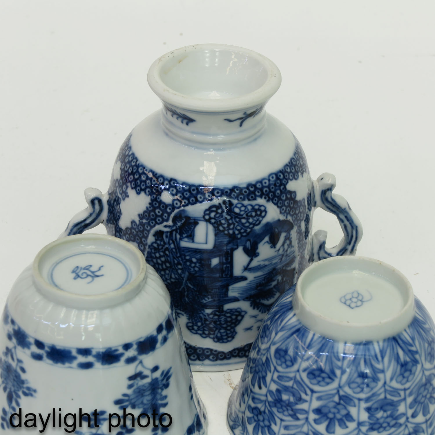 A Collection of Porcelain - Image 8 of 10