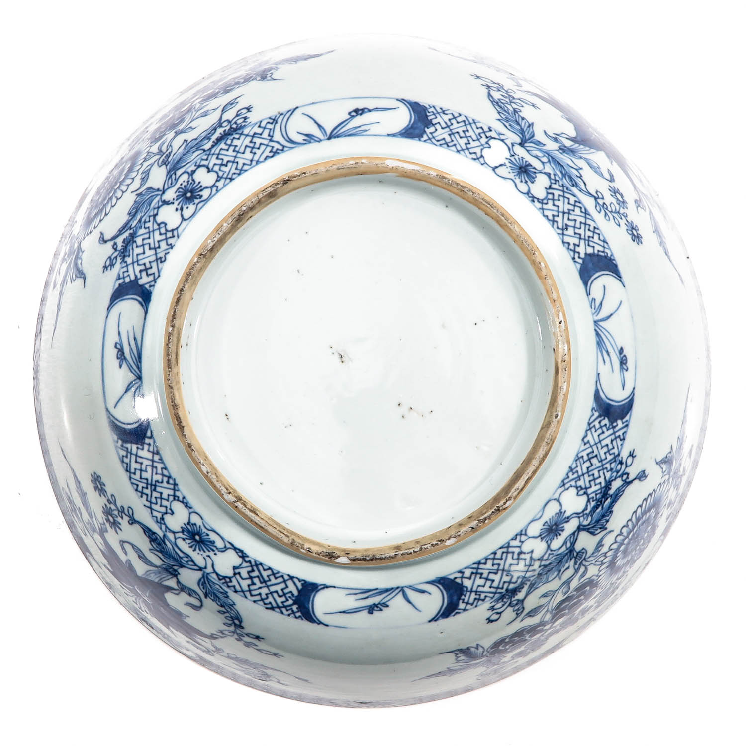 A Large Blue and White Serving Bowl - Image 6 of 9