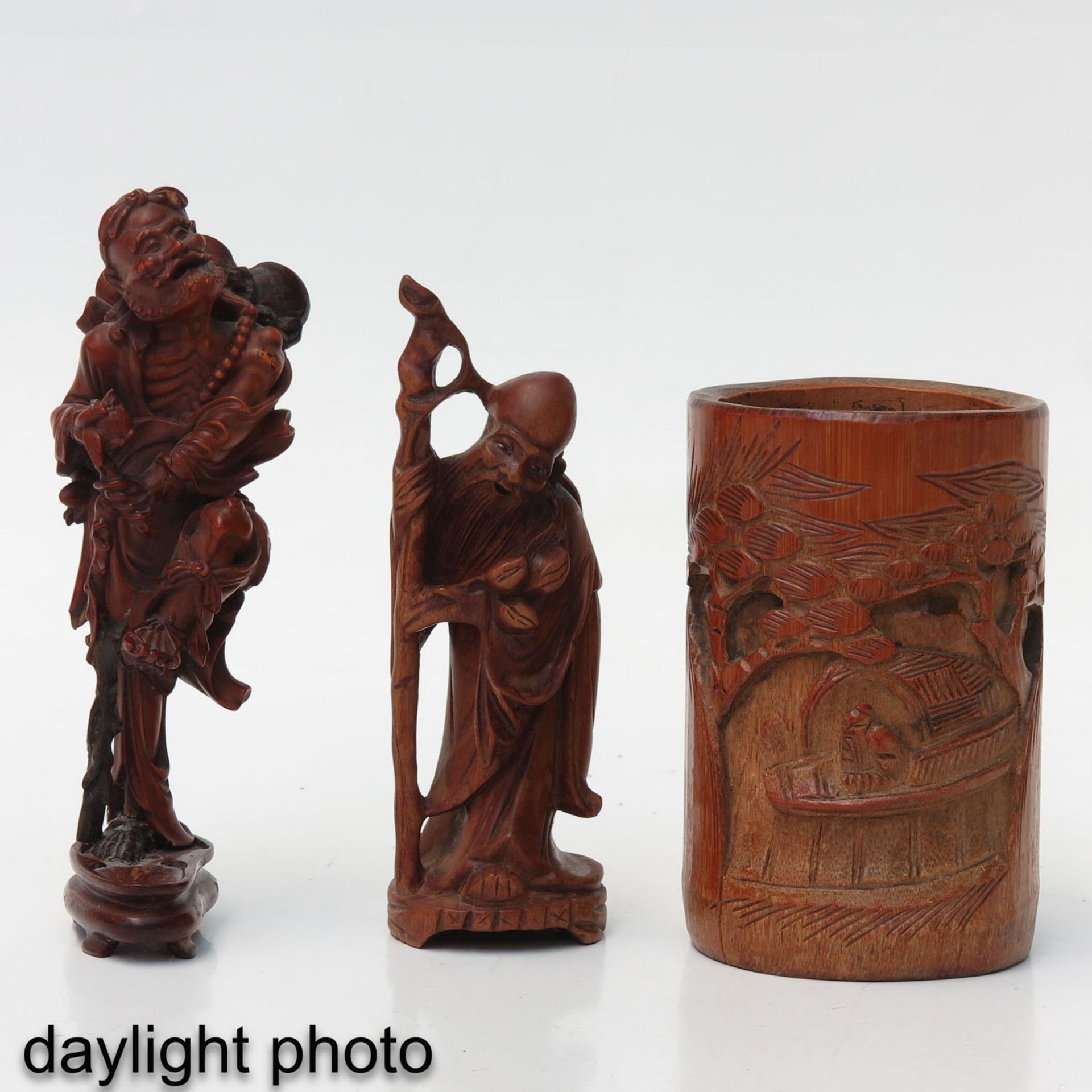 A Wood Brush Pot and 2 Sculptures - Bild 7 aus 10