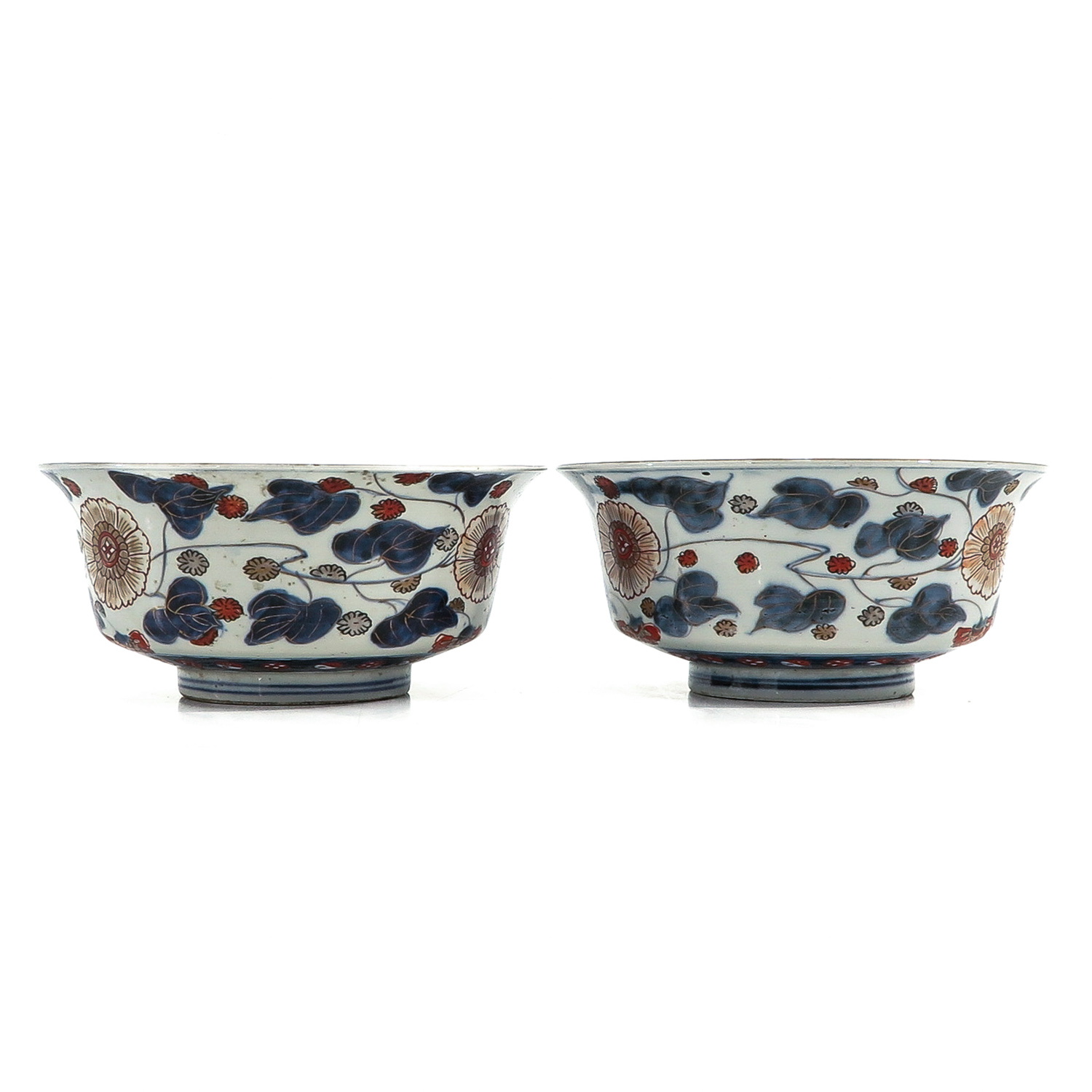 A Pair of Polychrome Serving Bowls - Image 3 of 10