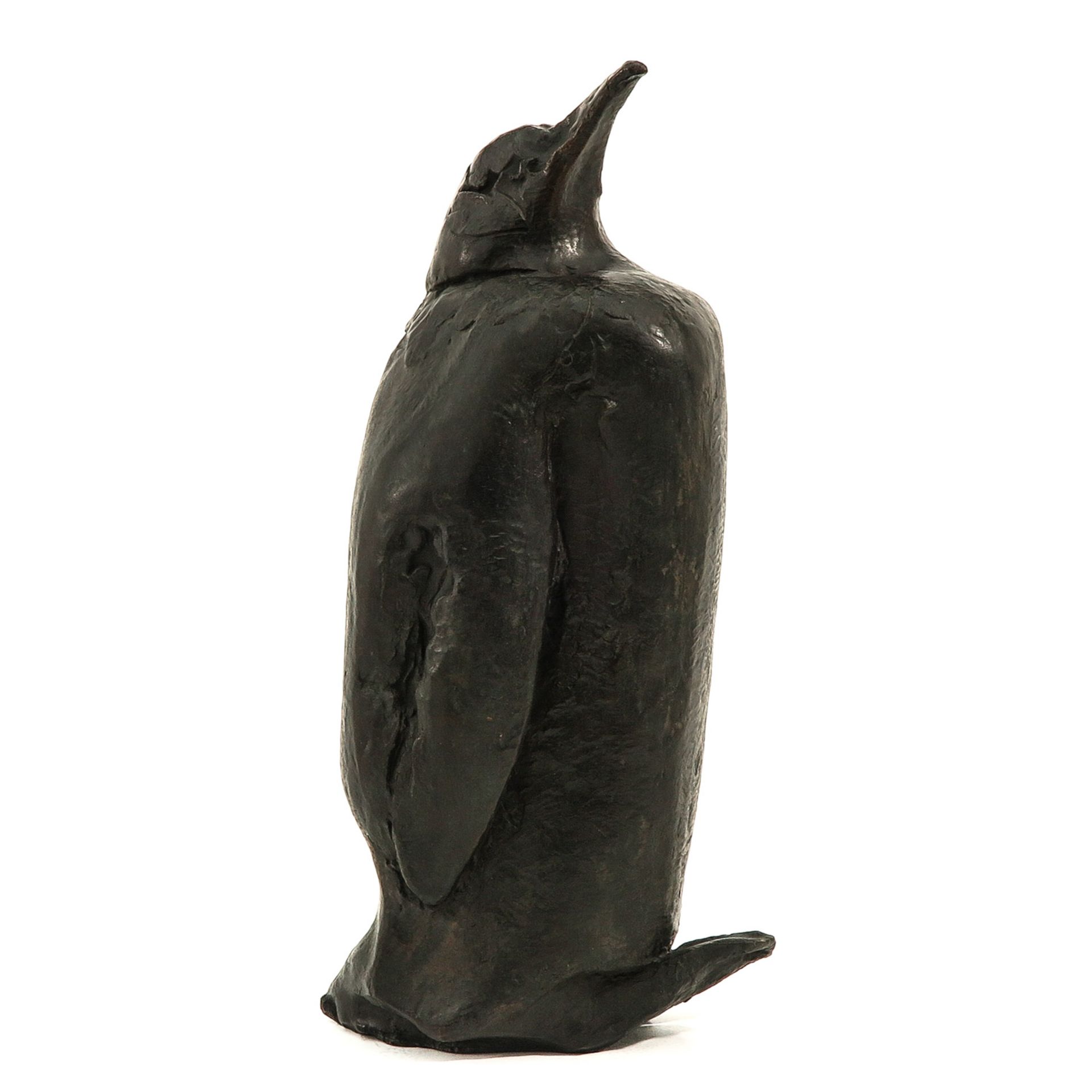 A Penguin Sculpture Signed Theresia van der Pant - Bild 4 aus 9