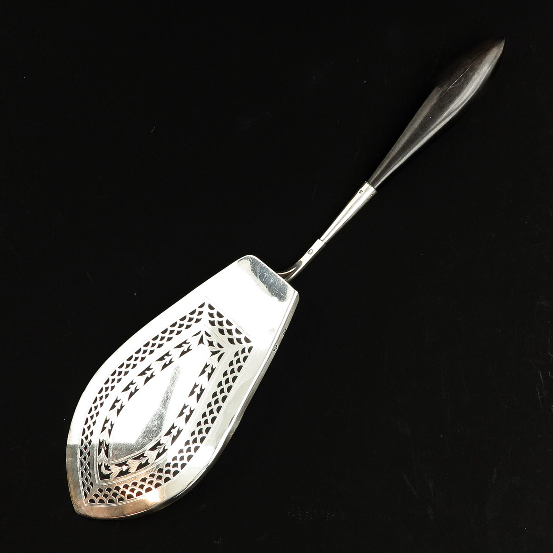 A Silver Fish Knife - Image 3 of 5