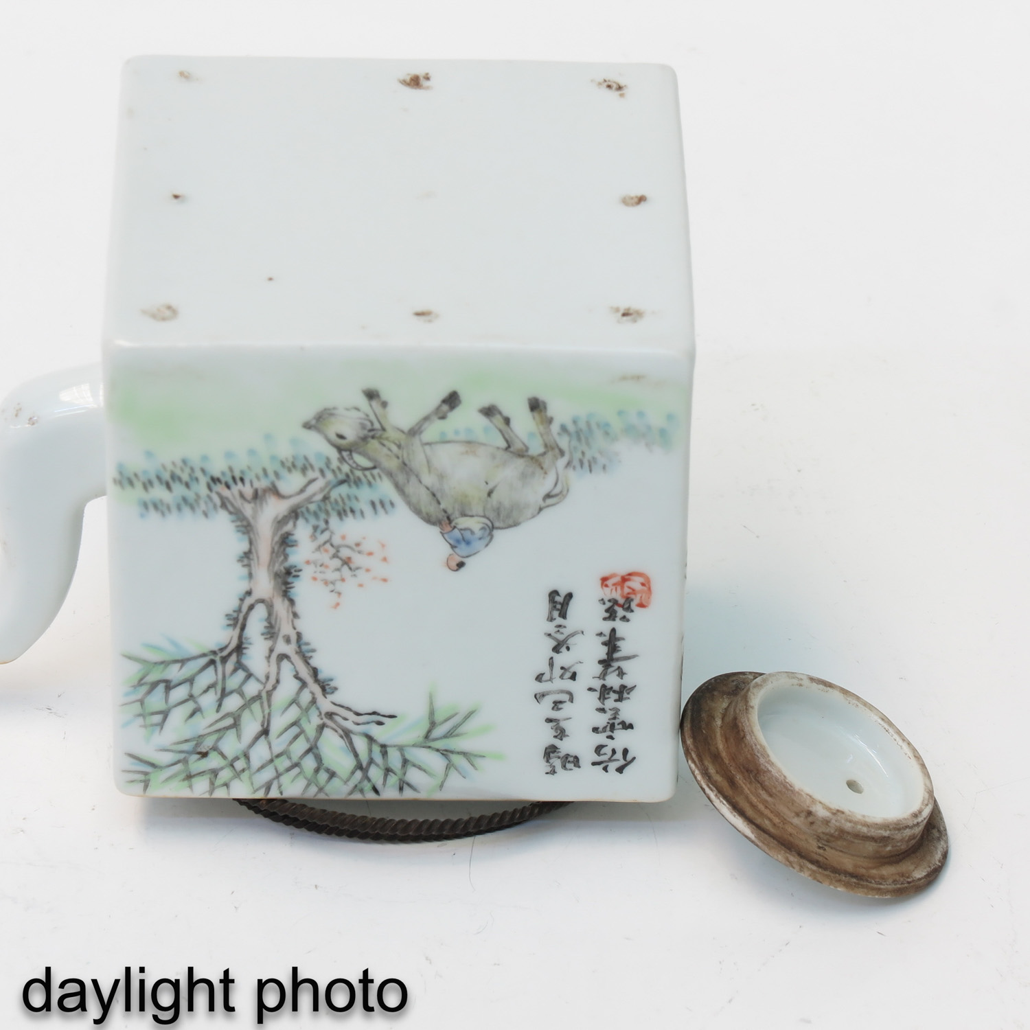 A Qianjiang Cai Decor Teapot - Image 8 of 10