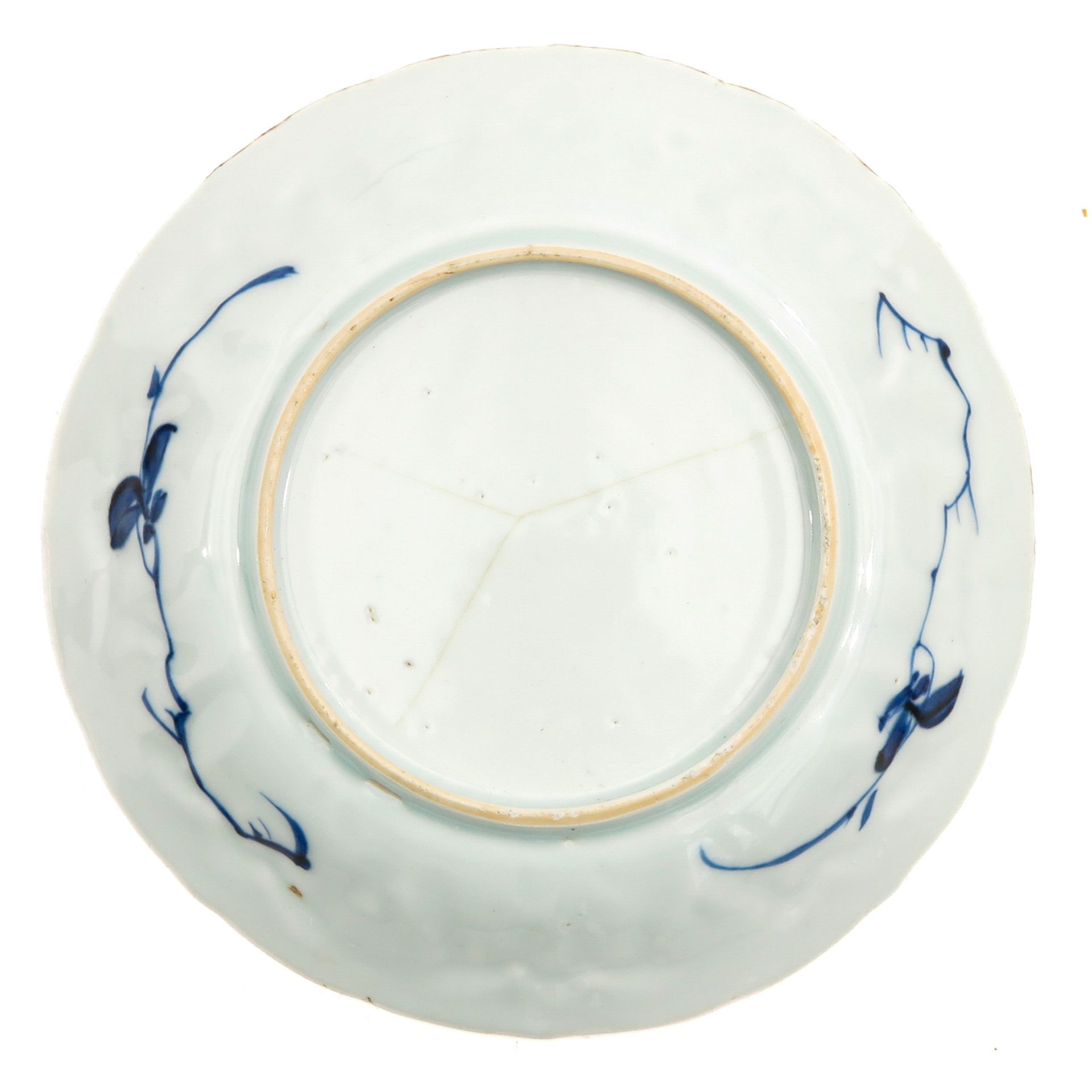A Small Blue and White Plate - Image 2 of 5
