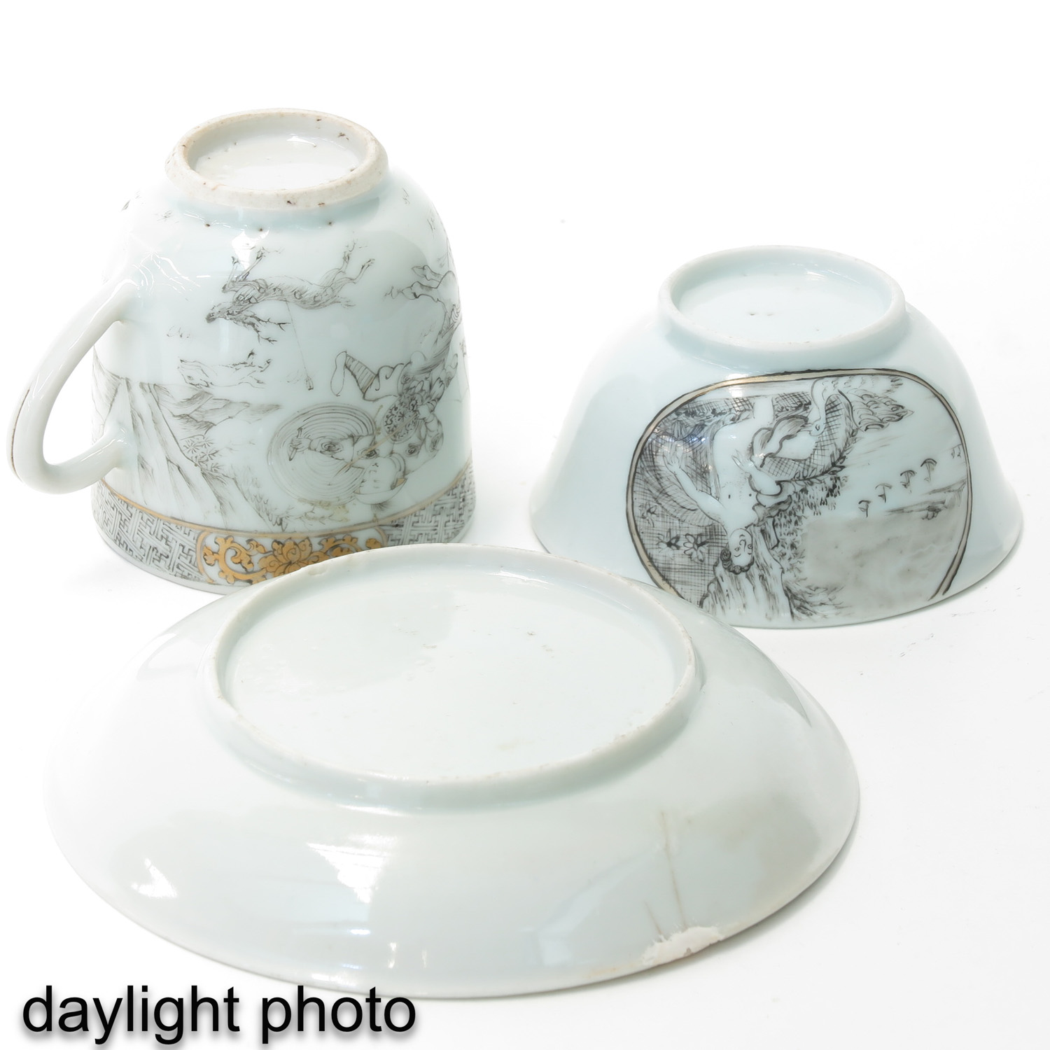 A Collection of Encre de Chine Porcelain - Image 10 of 10