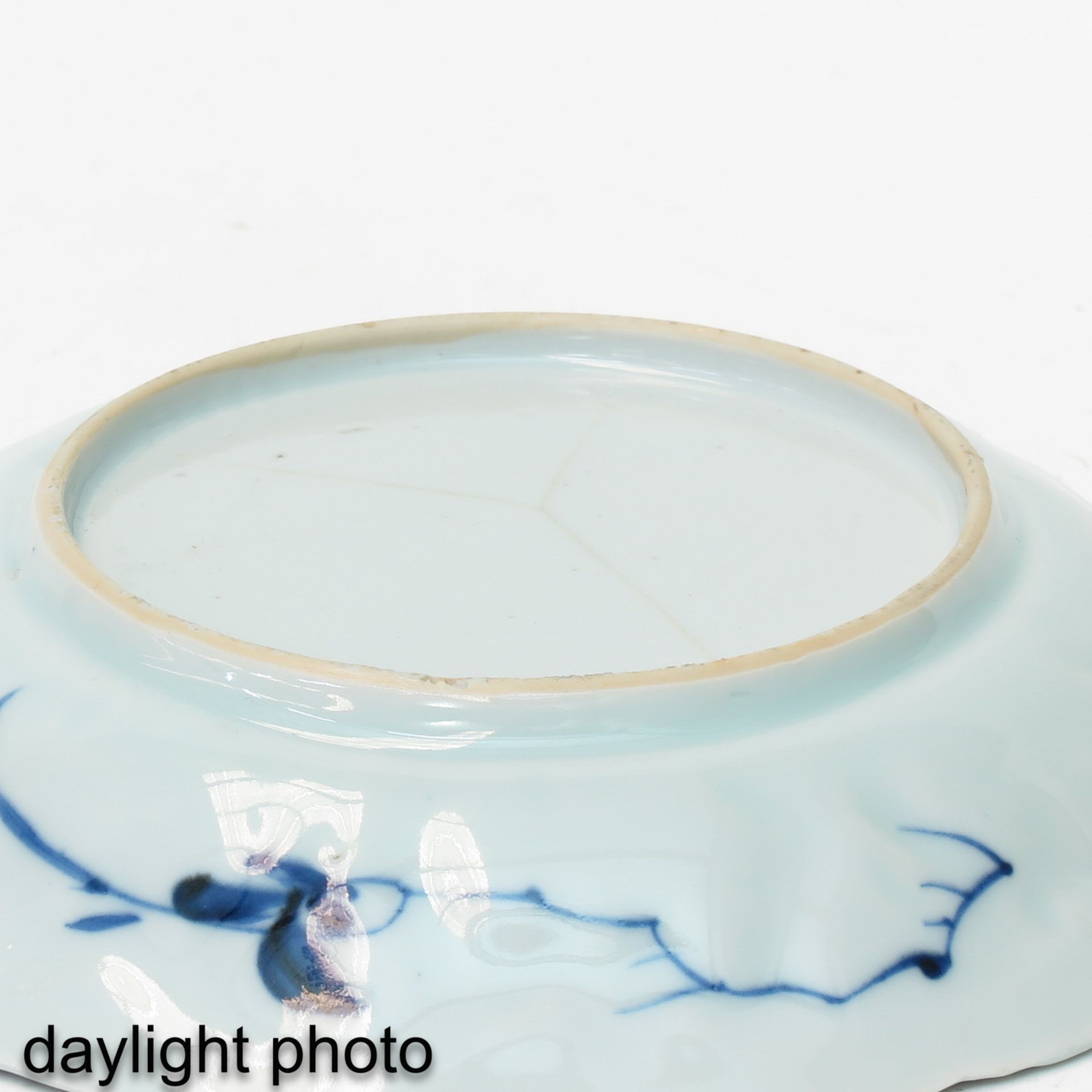 A Small Blue and White Plate - Image 4 of 5