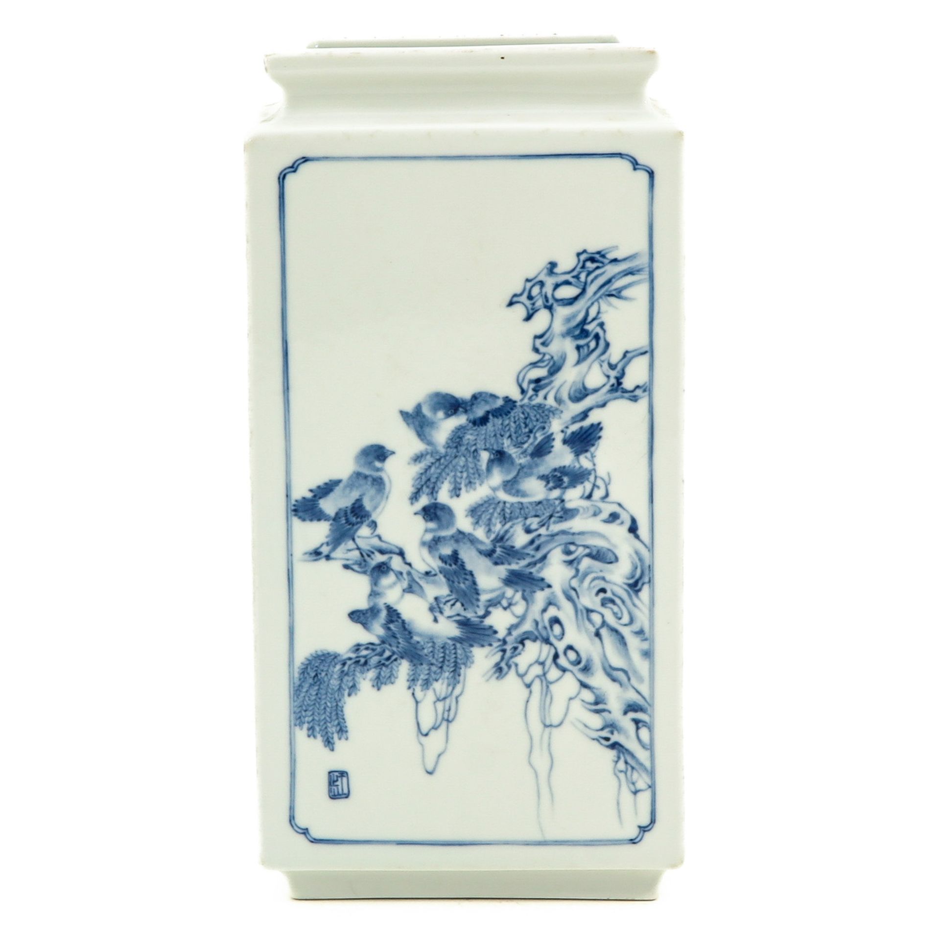 A BLue and White Vase
