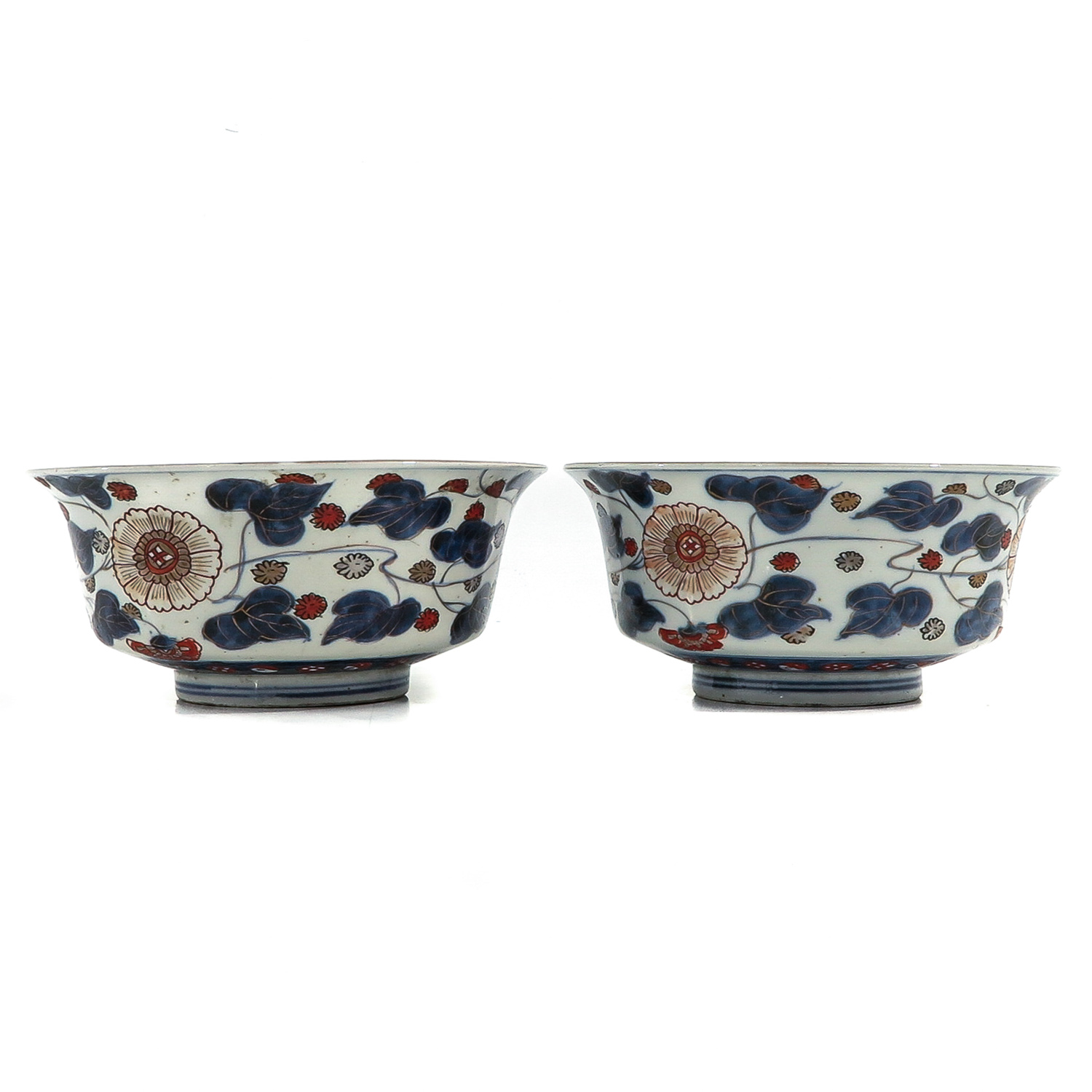 A Pair of Polychrome Serving Bowls - Image 4 of 10